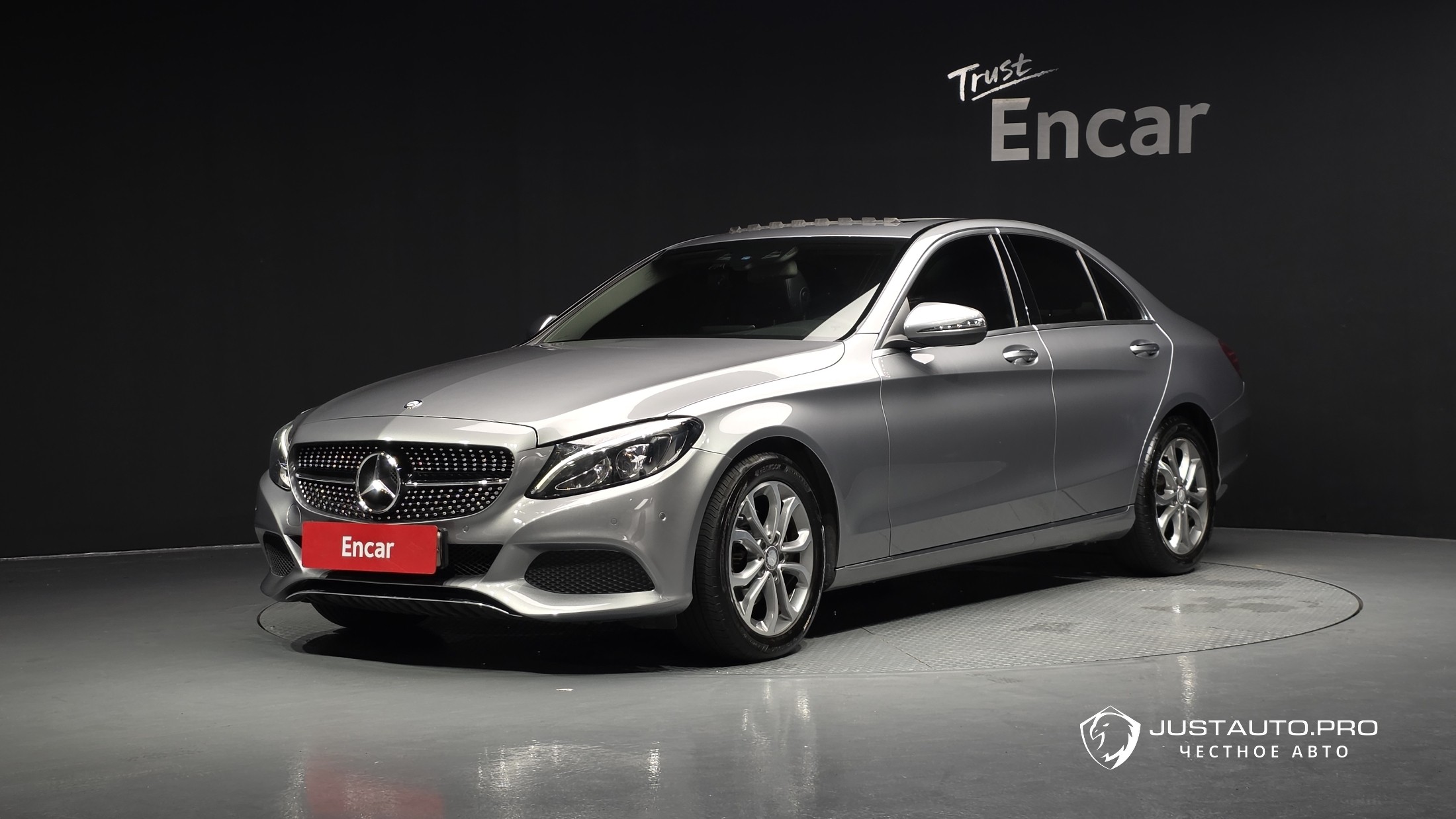 Автомобиль Mercedes-Benz C-Class