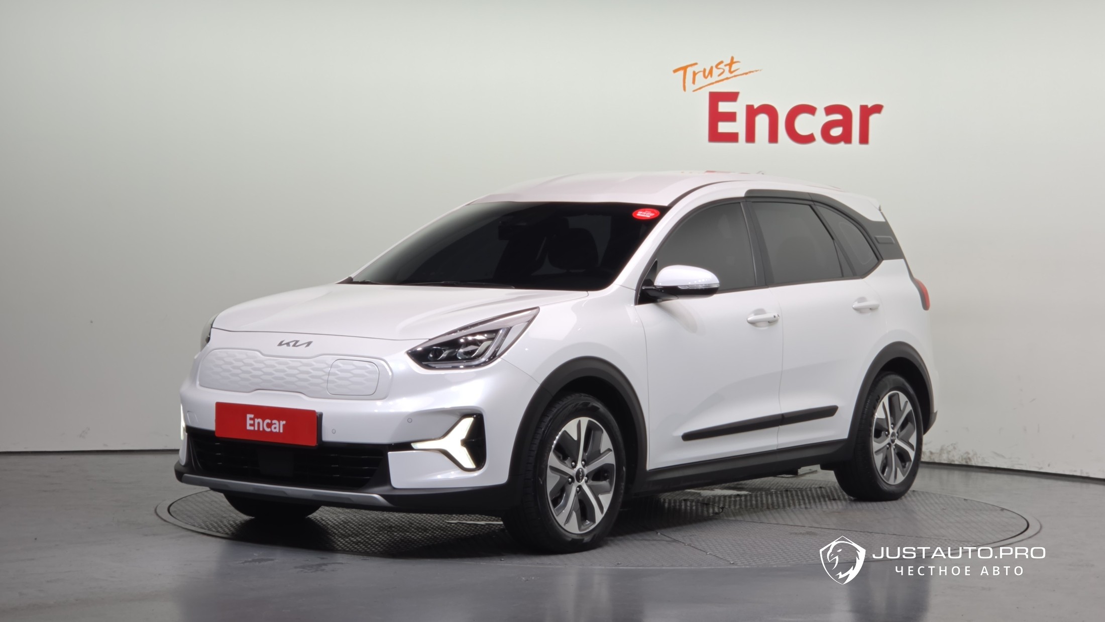 Автомобиль Kia Niro