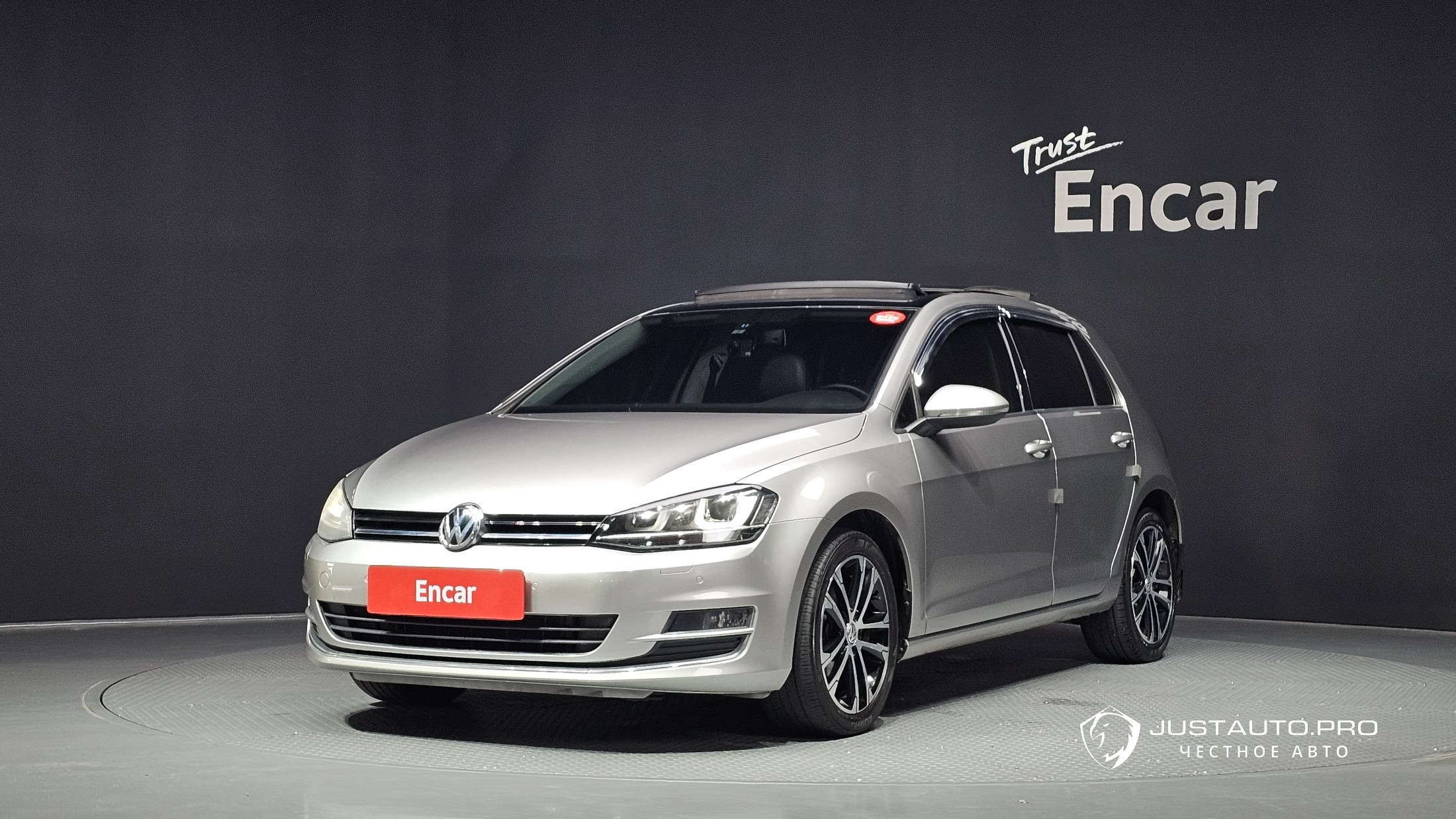 Автомобиль Volkswagen Golf