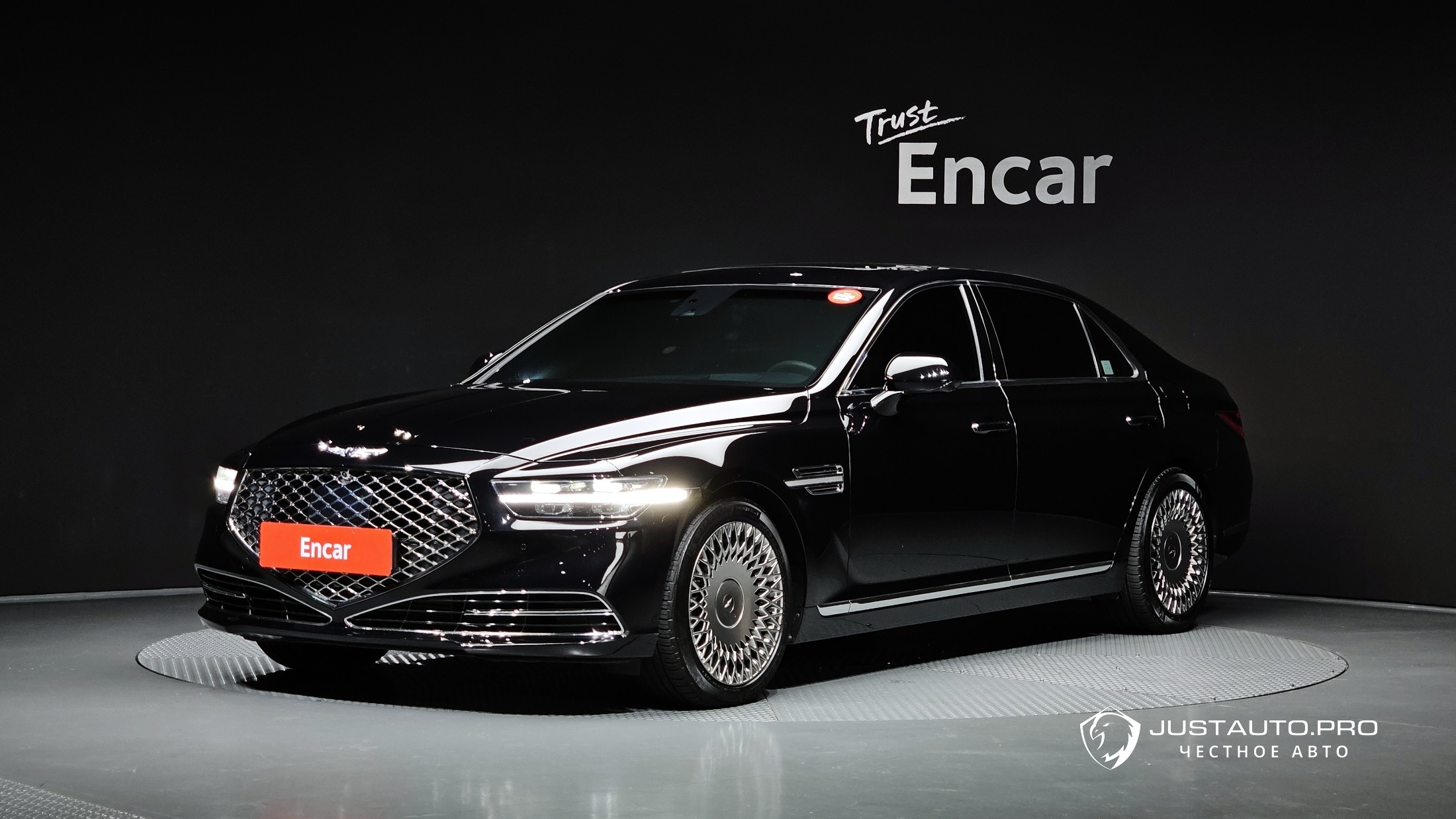 Автомобиль Genesis G90