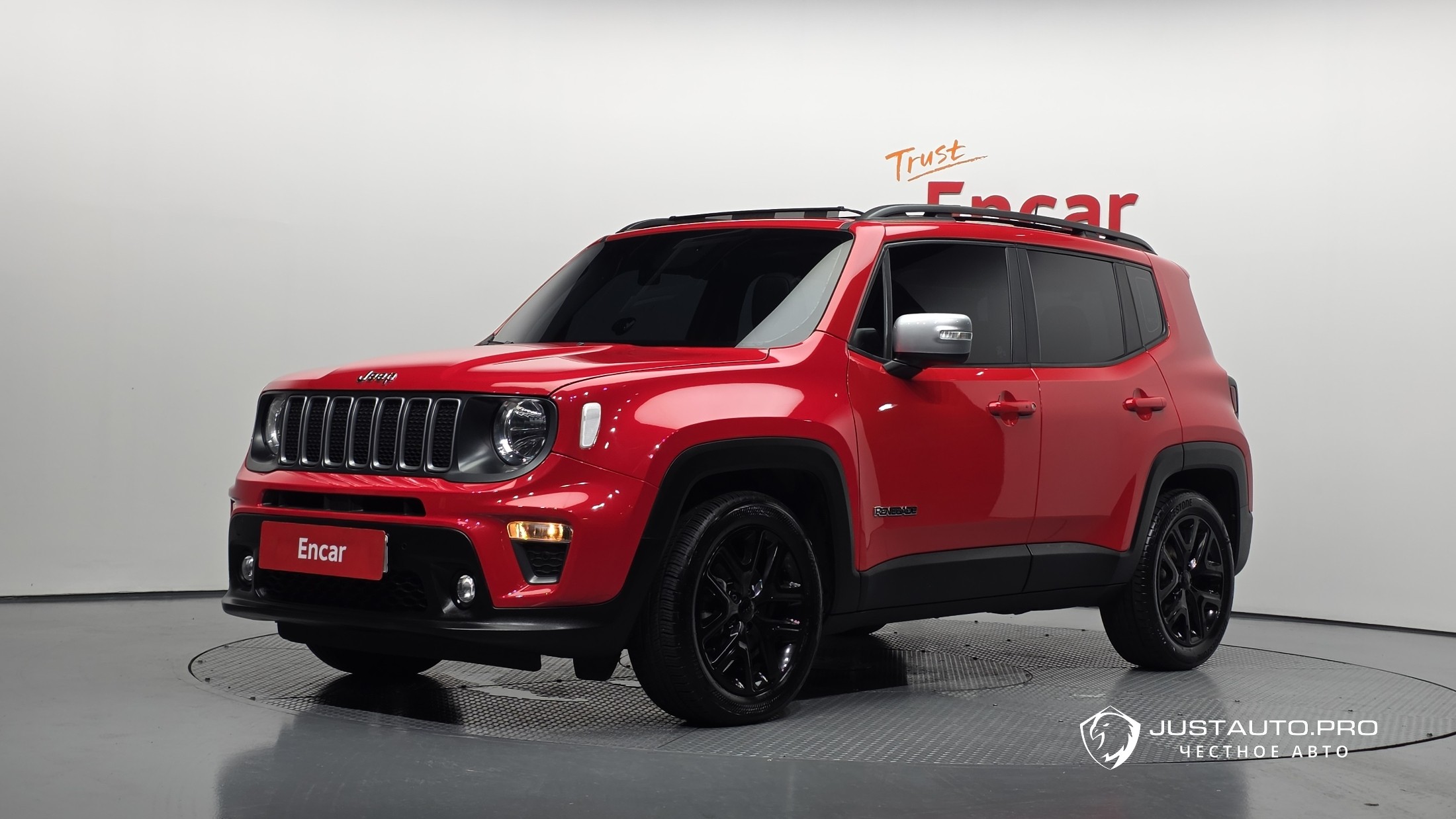 Автомобиль Jeep Renegade
