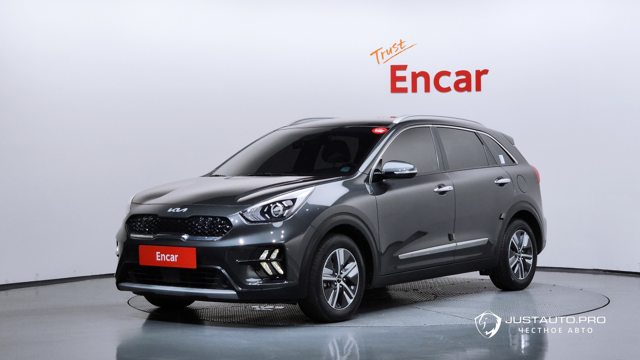 Автомобиль Kia Niro