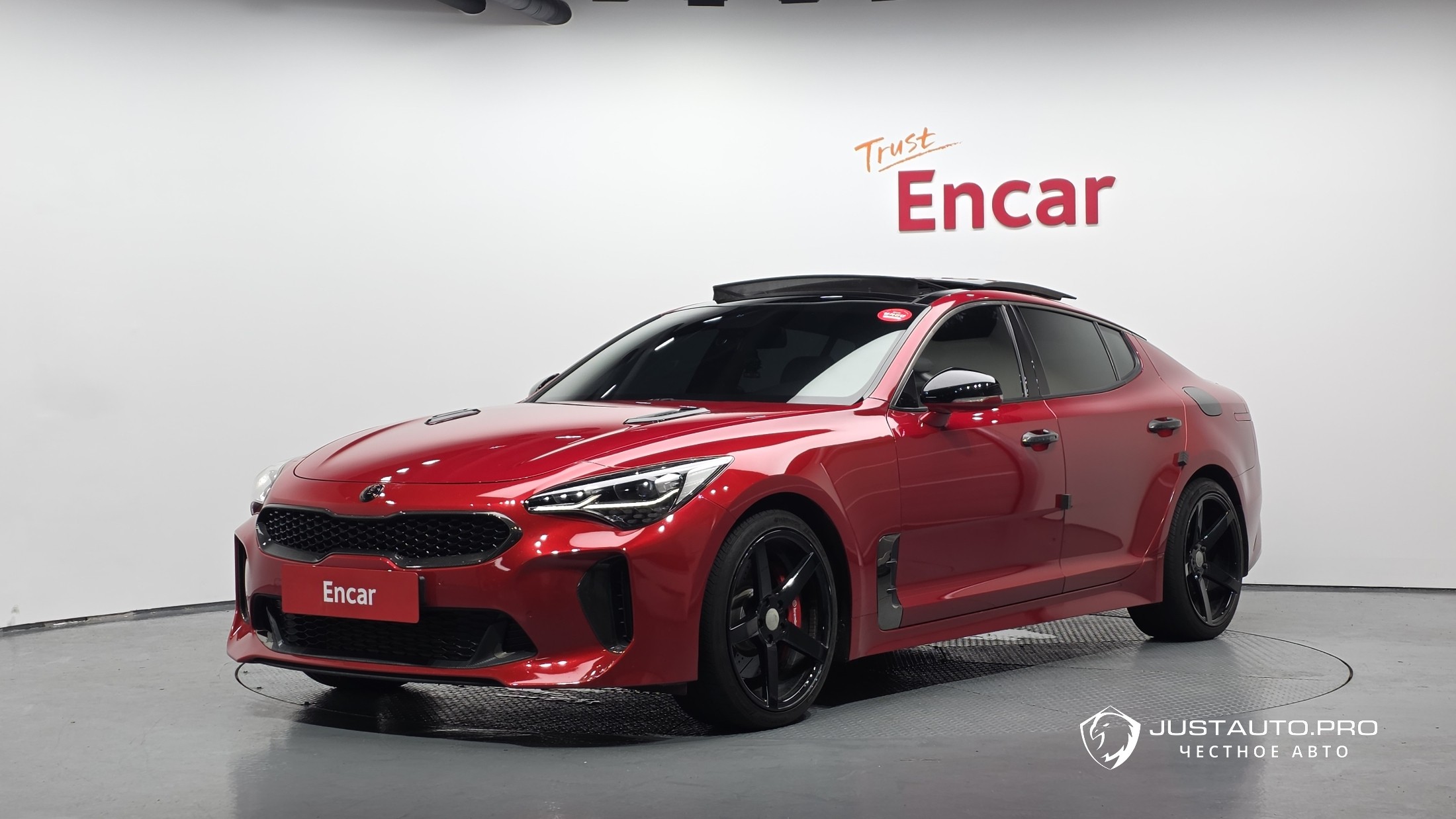 Автомобиль Kia Stinger