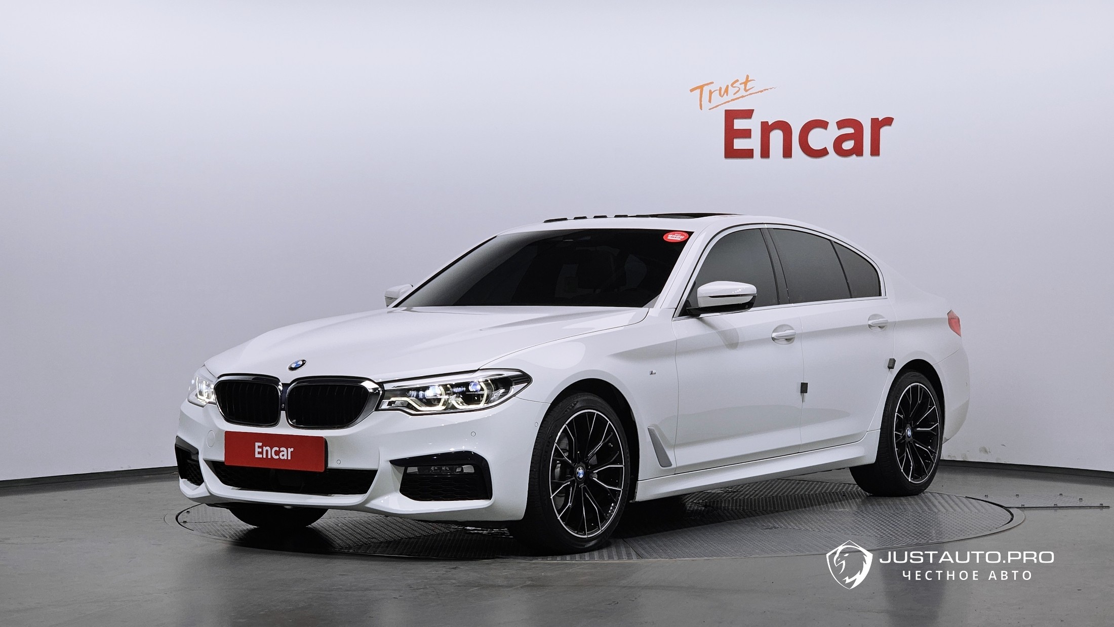 Автомобиль BMW 5-Series