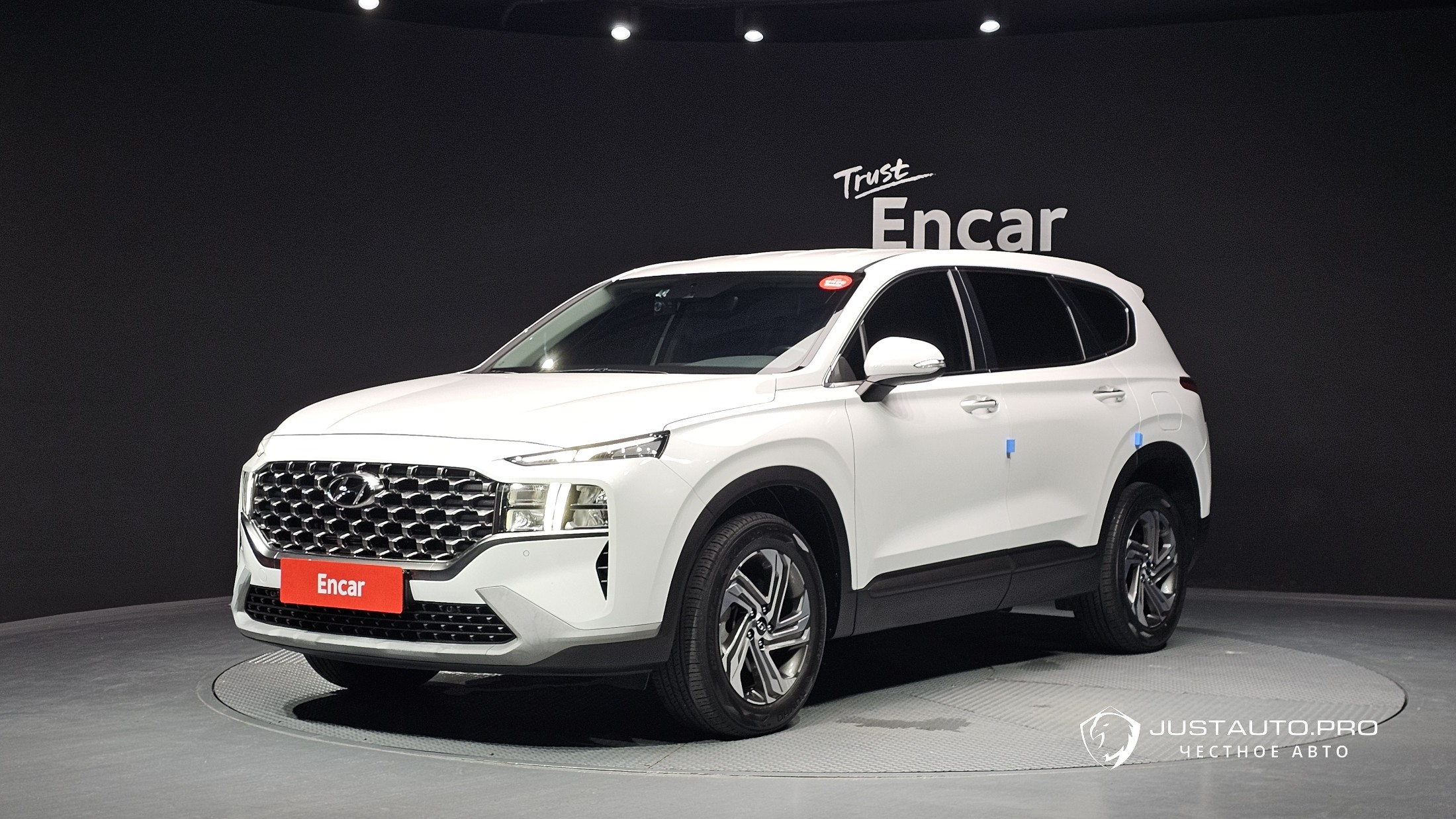 Автомобиль Hyundai Santafe