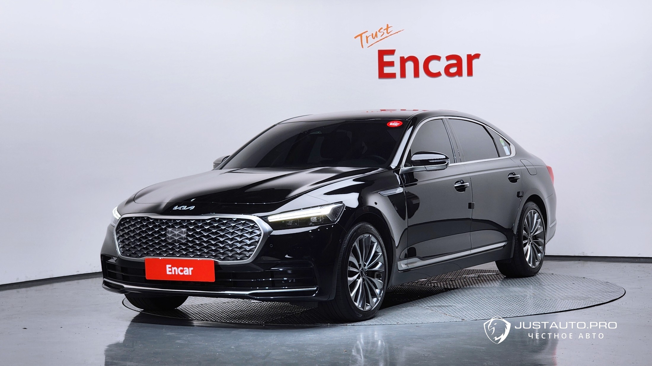 Автомобиль Kia K9
