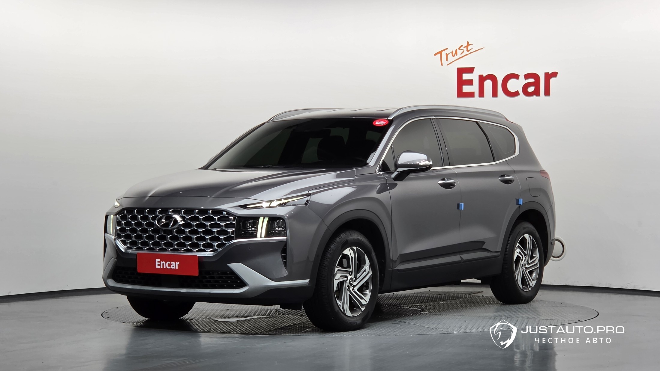 Автомобиль Hyundai Santafe