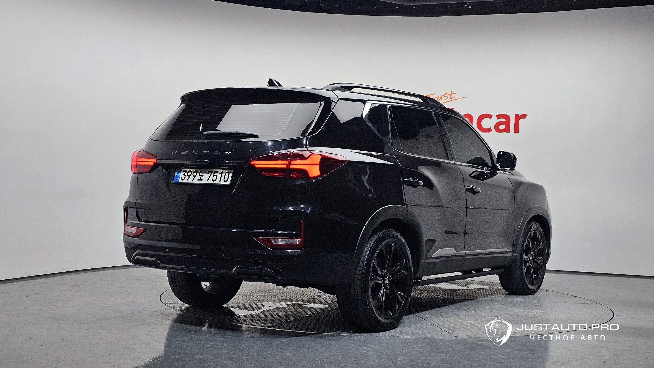 Автомобиль KG_Mobility_Ssangyong Rexton