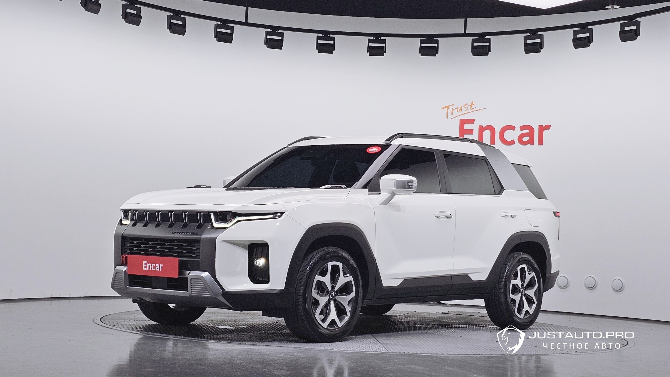 Автомобиль KG_Mobility_Ssangyong Torres