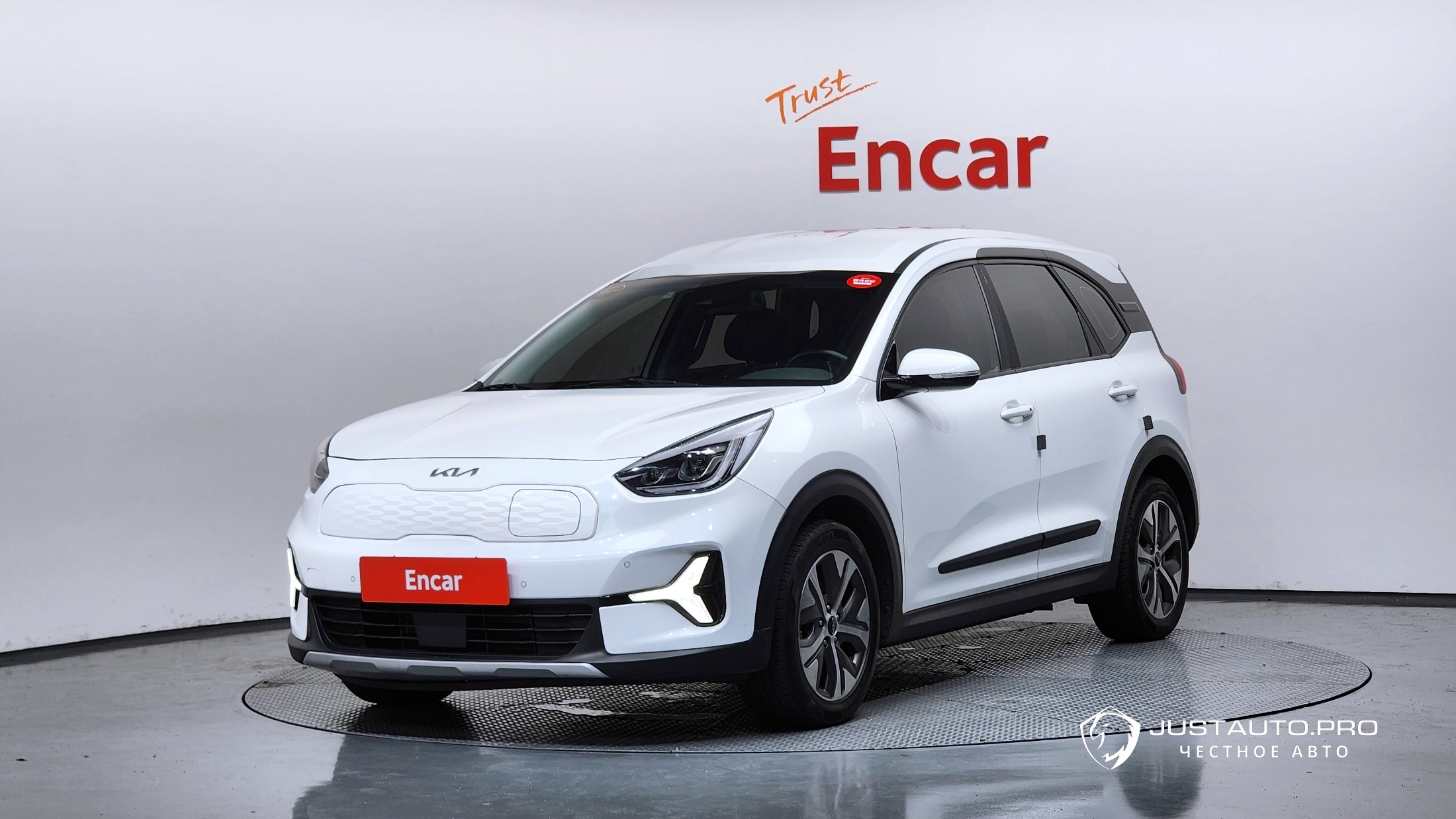 Автомобиль Kia Niro