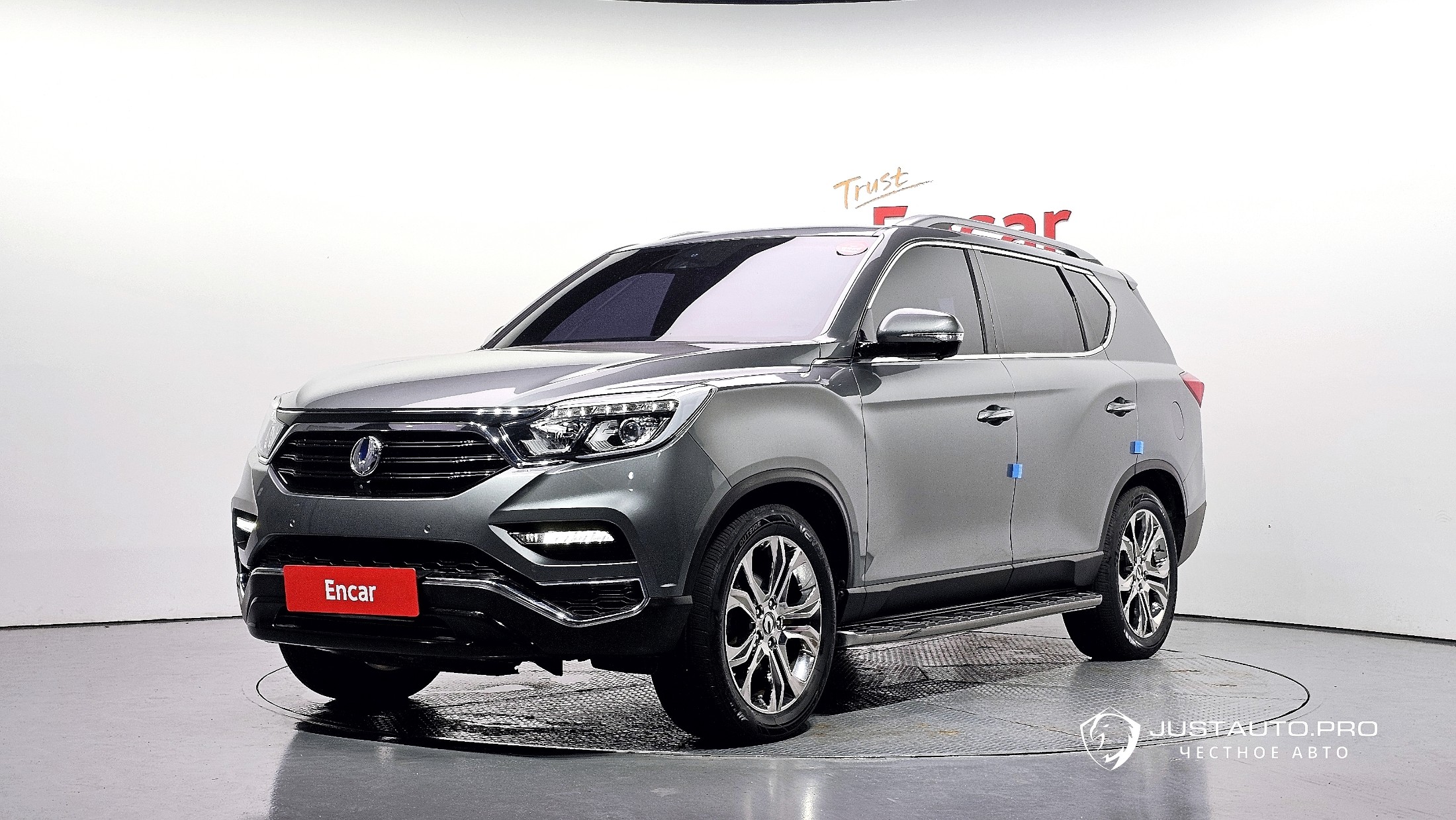 Автомобиль KG_Mobility_Ssangyong Rexton