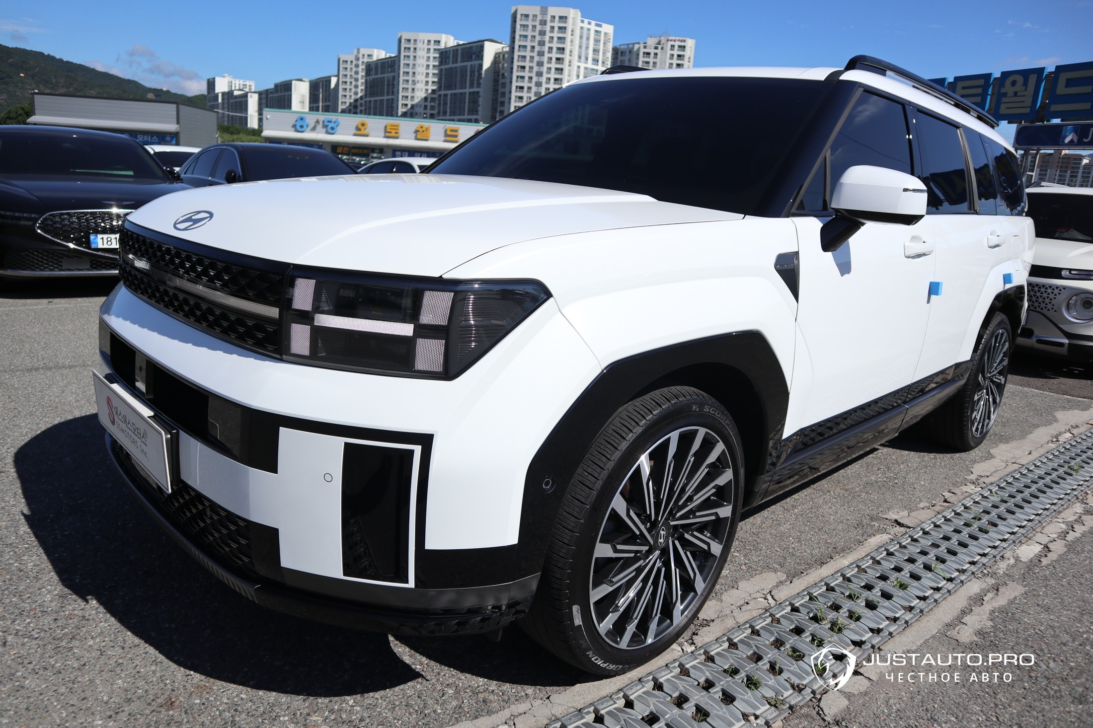 Автомобиль Hyundai Santafe