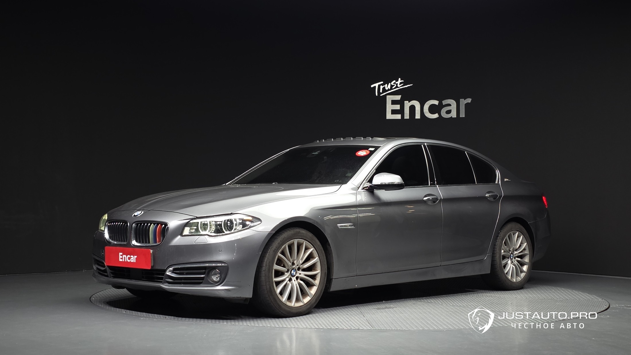 Автомобиль BMW 5-Series