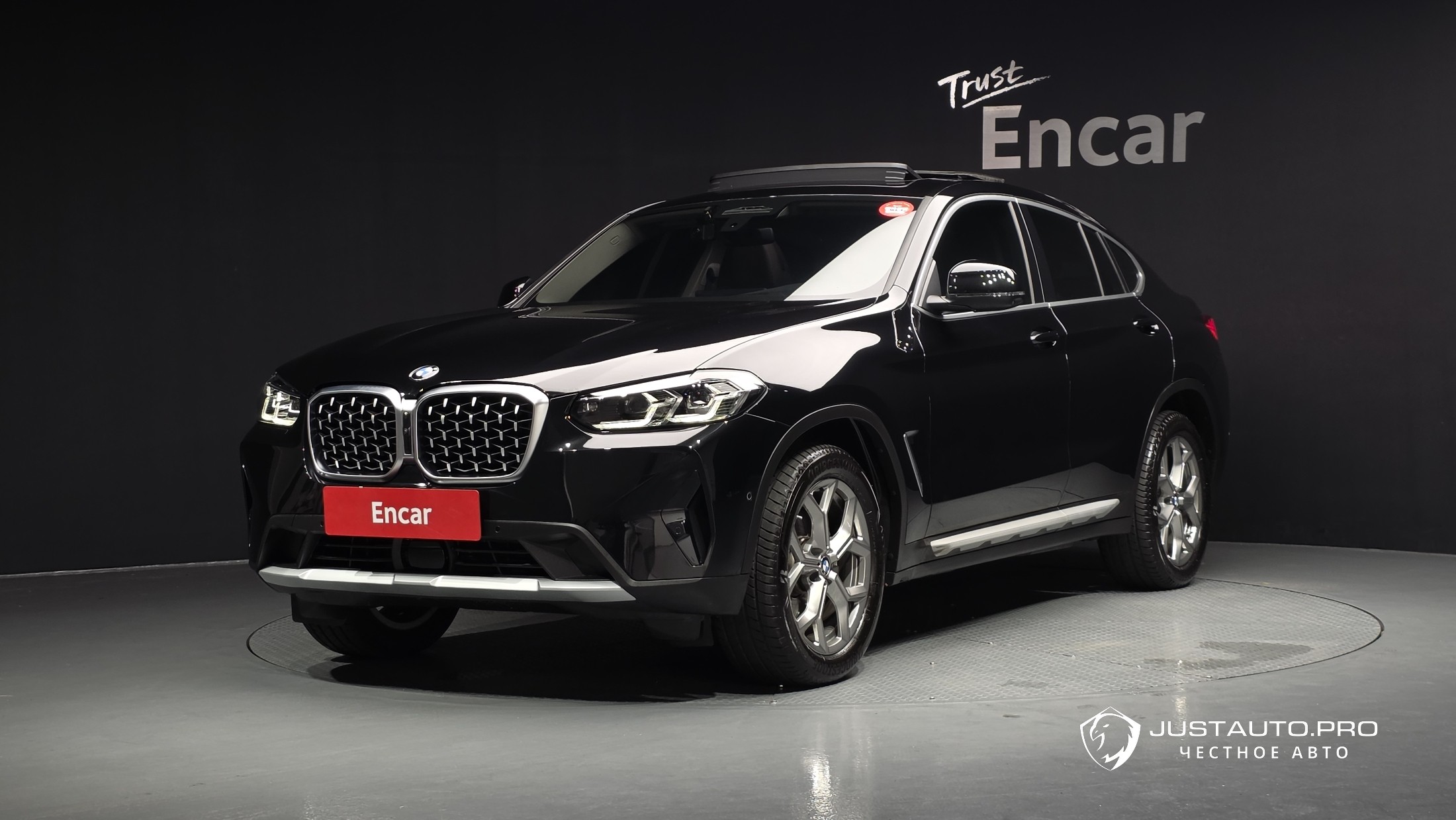 Автомобиль BMW X4