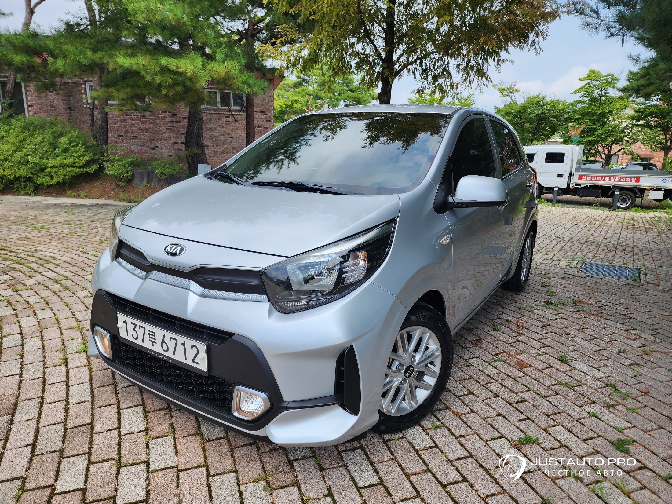 Автомобиль Kia morning