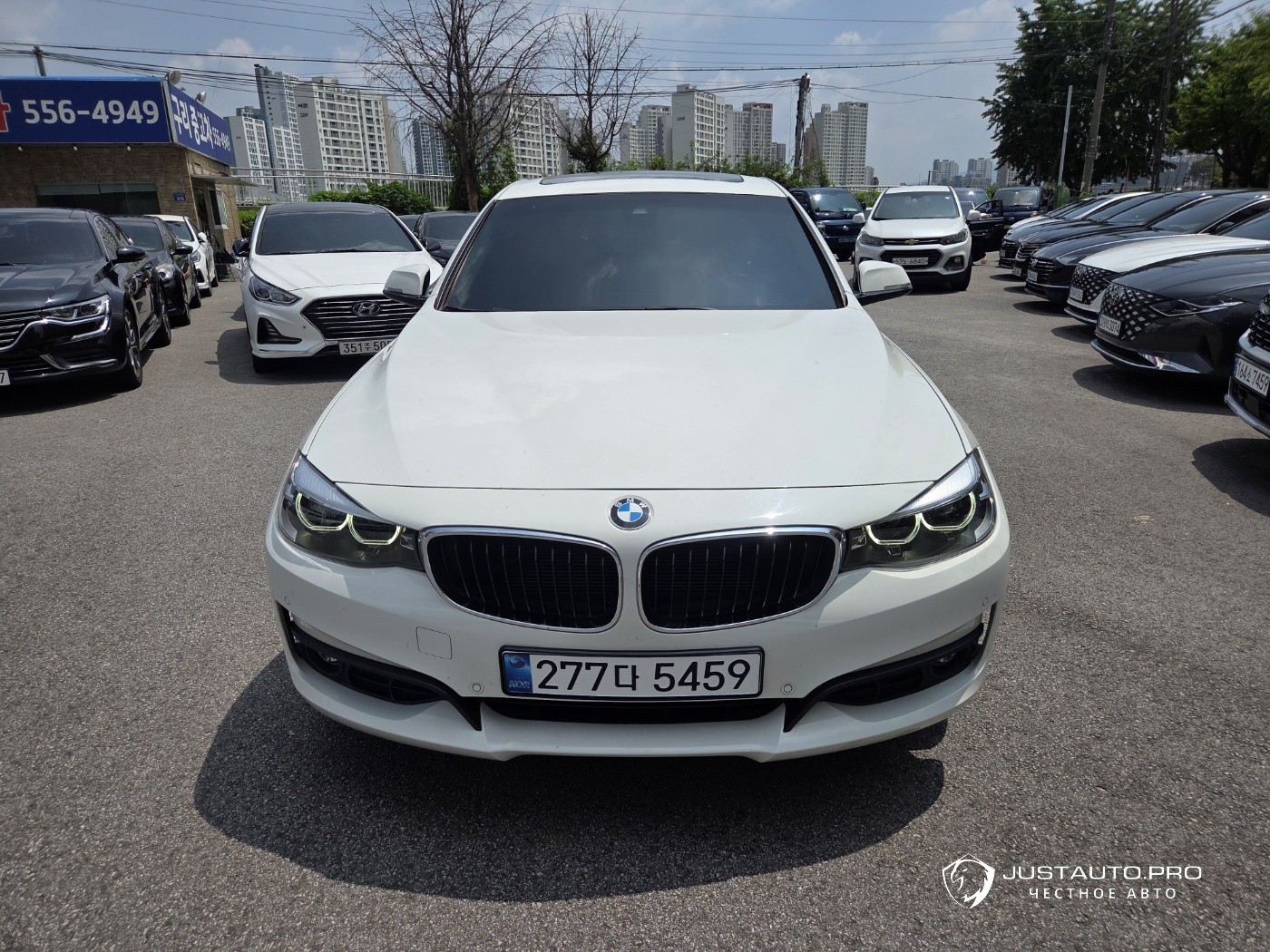 Автомобиль BMW Gran Turismo