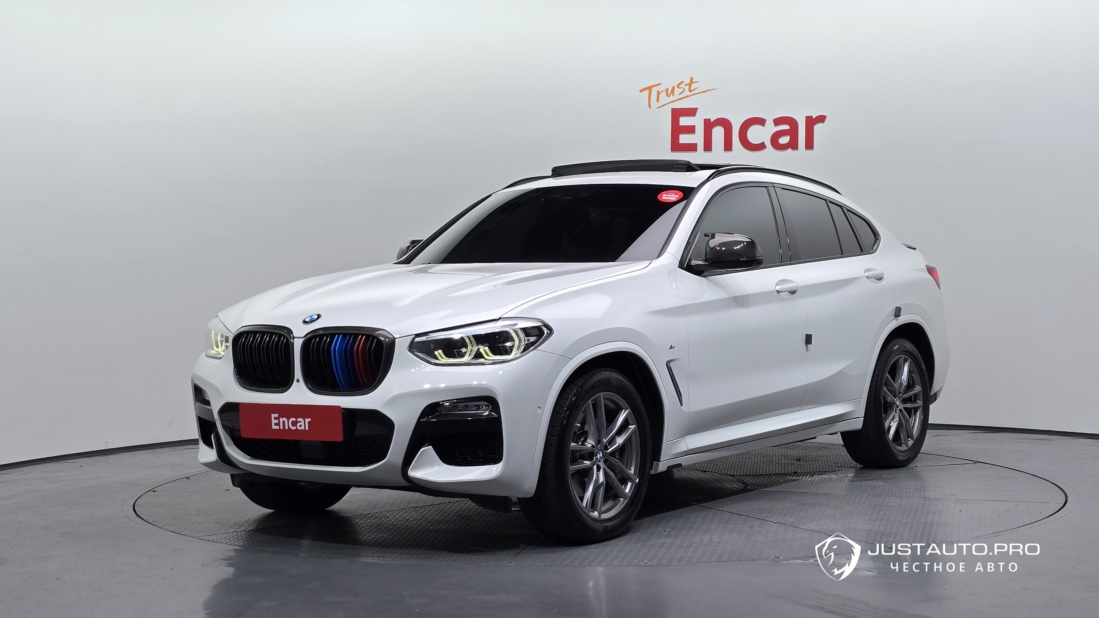 Автомобиль BMW X4