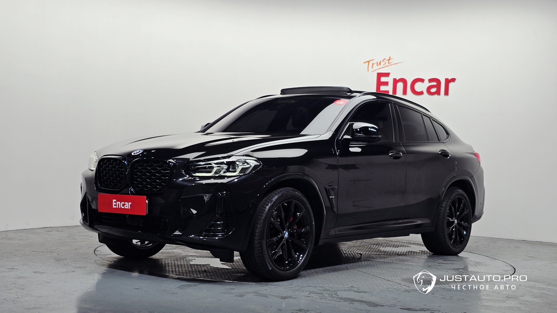 Автомобиль BMW X4