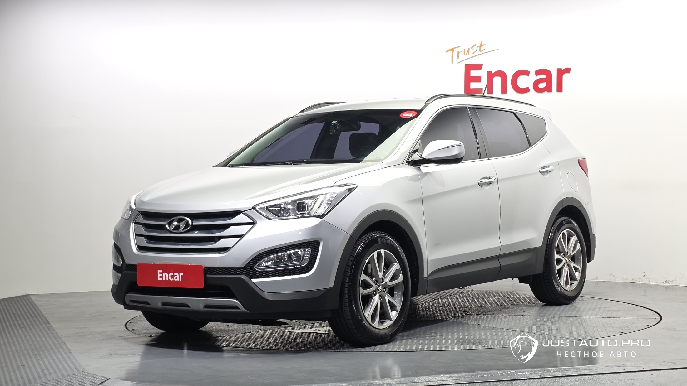 Автомобиль Hyundai Santafe