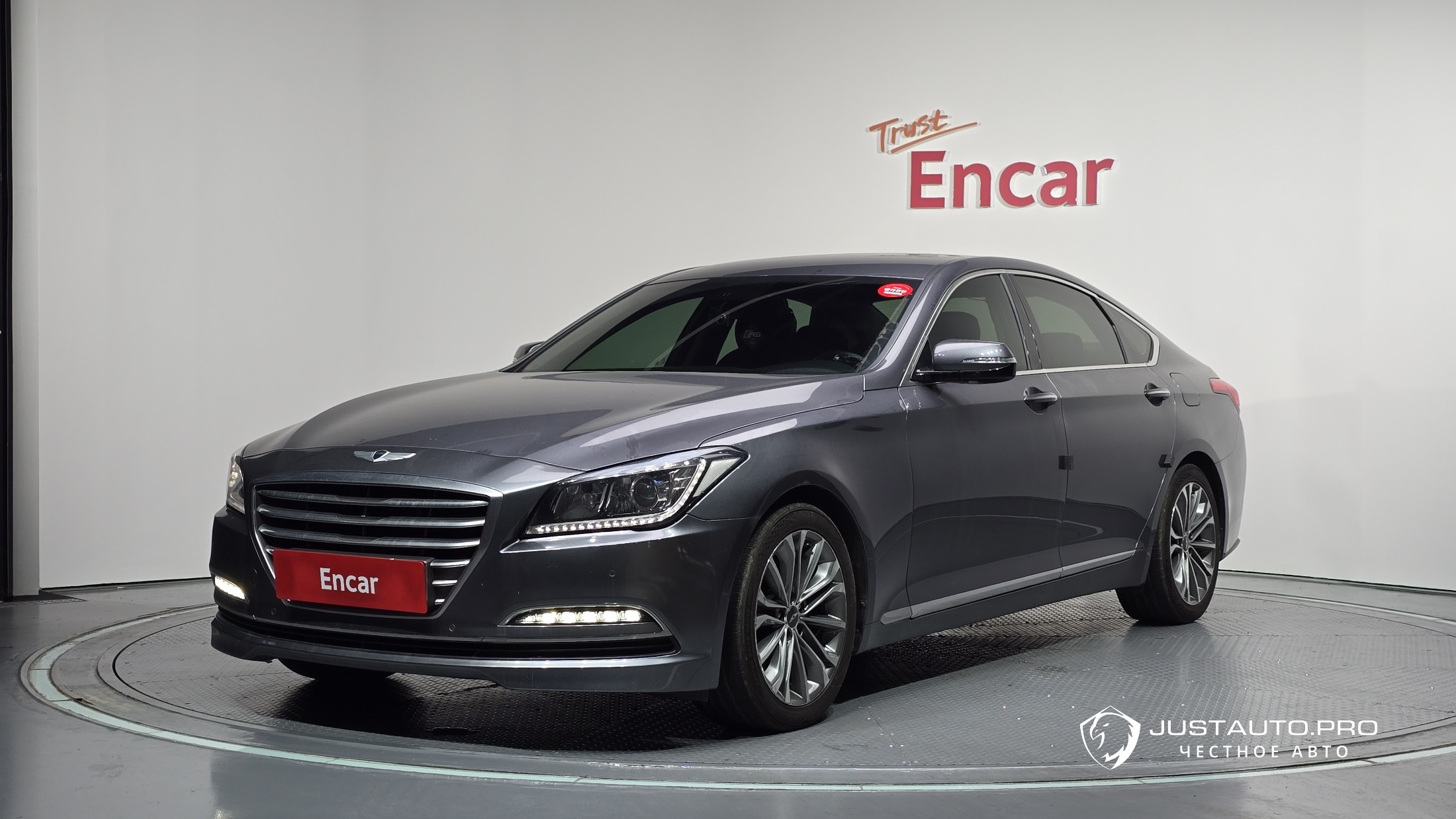 Автомобиль Hyundai Genesis