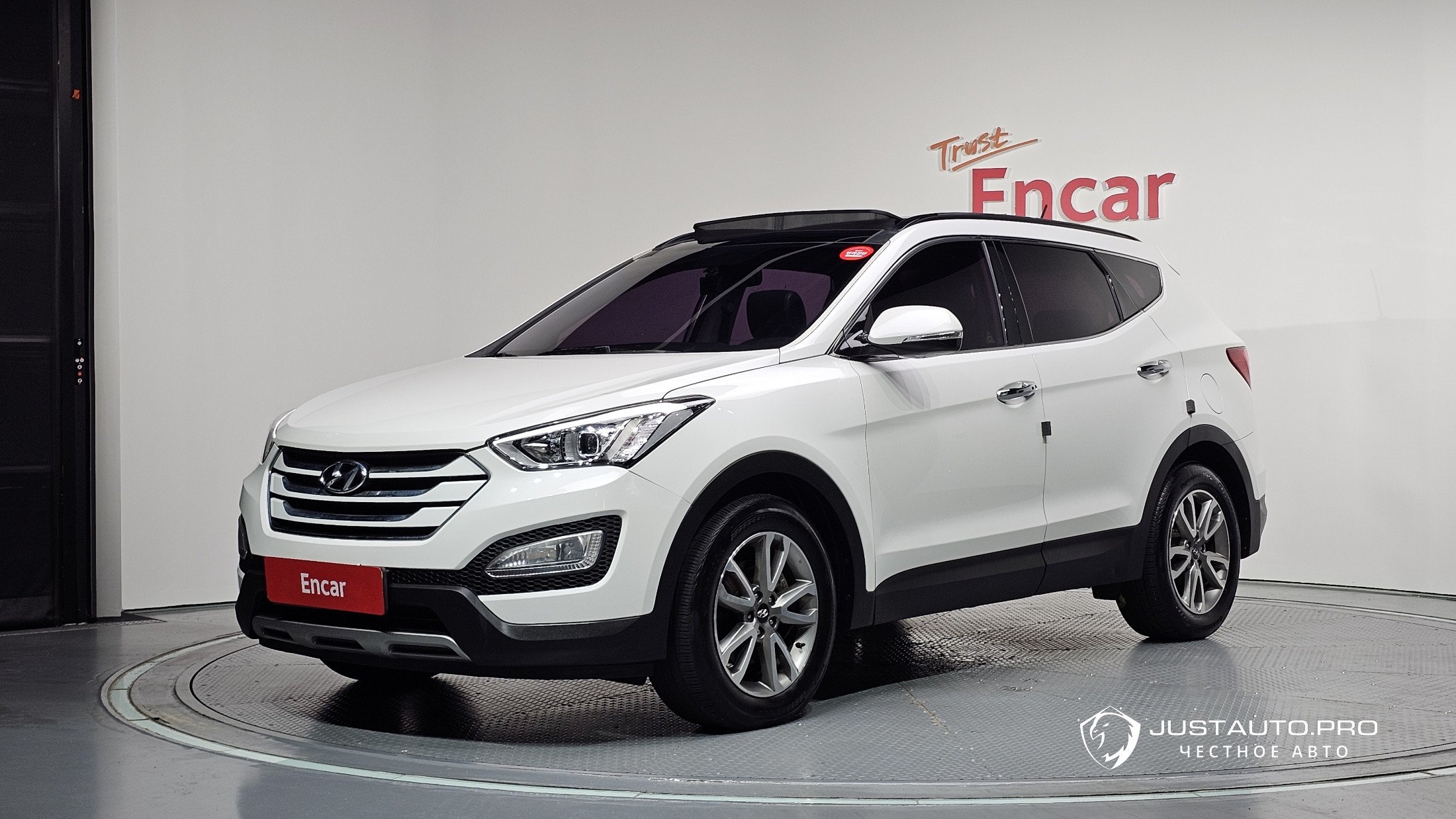 Автомобиль Hyundai Santafe