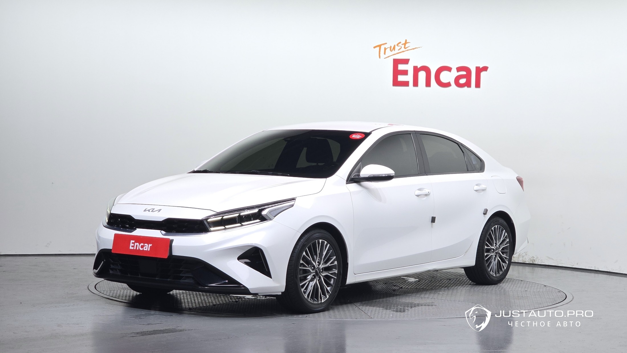 Автомобиль Kia K3