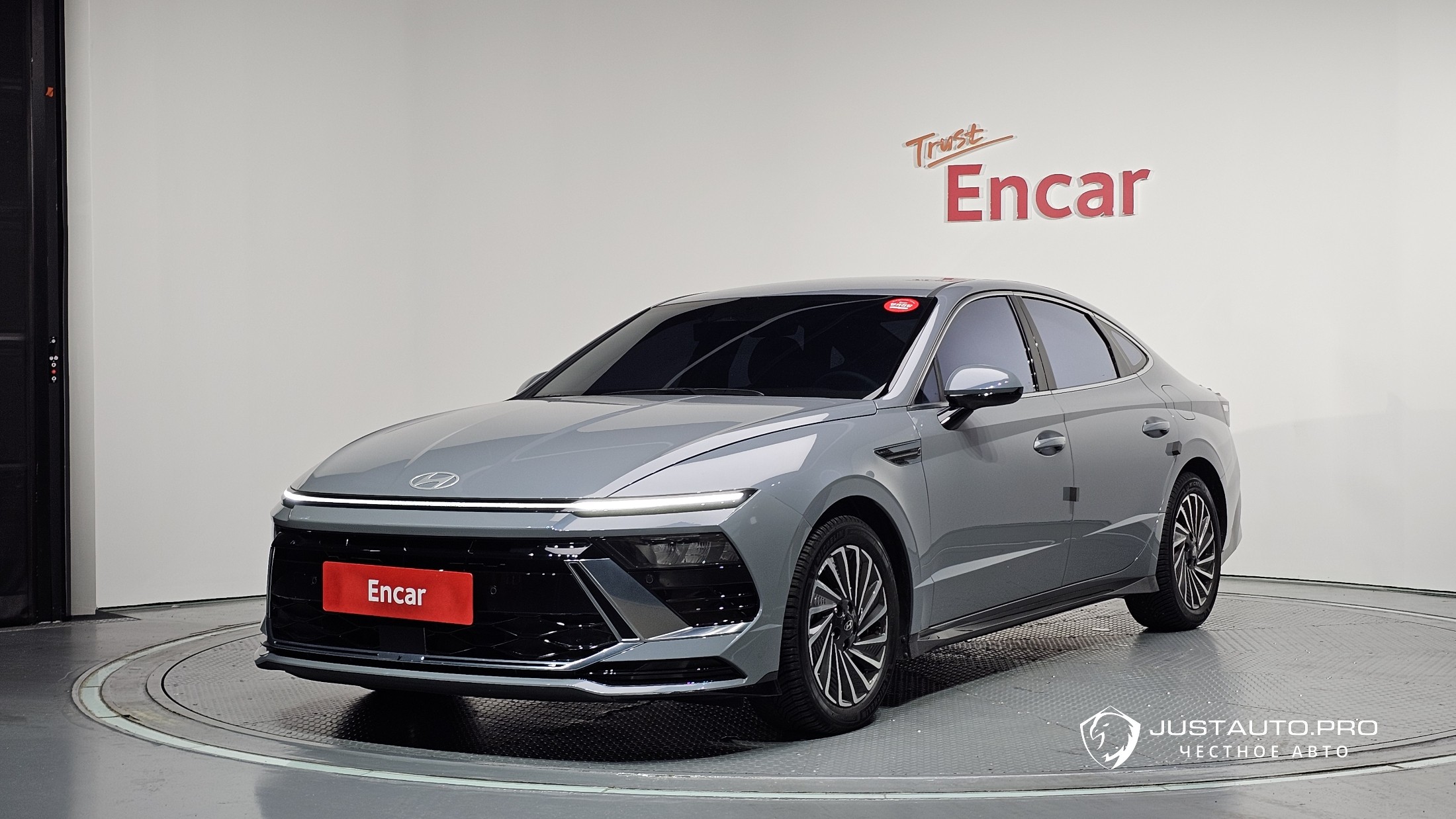 Автомобиль Hyundai Sonata