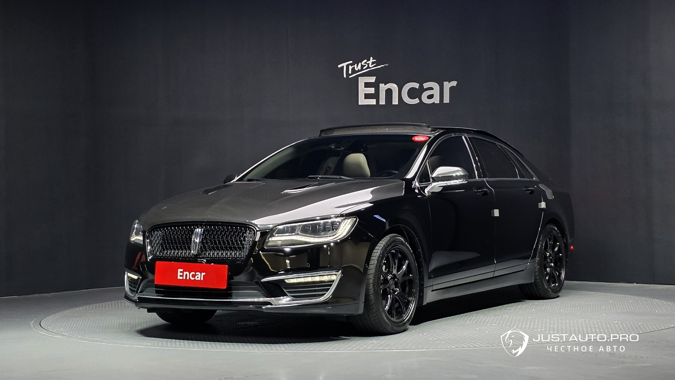 Автомобиль Lincoln MKZ