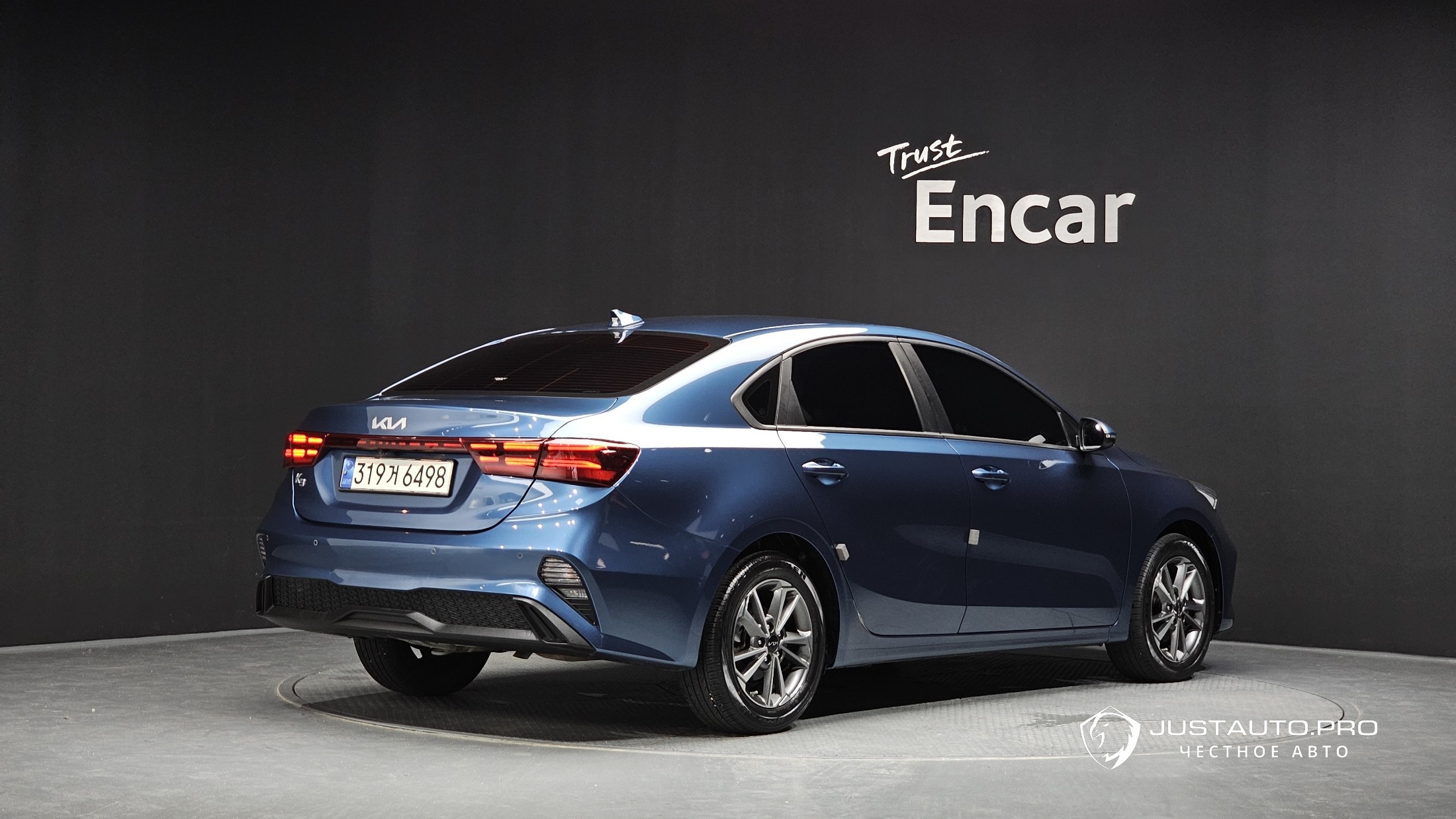 Автомобиль Kia K3