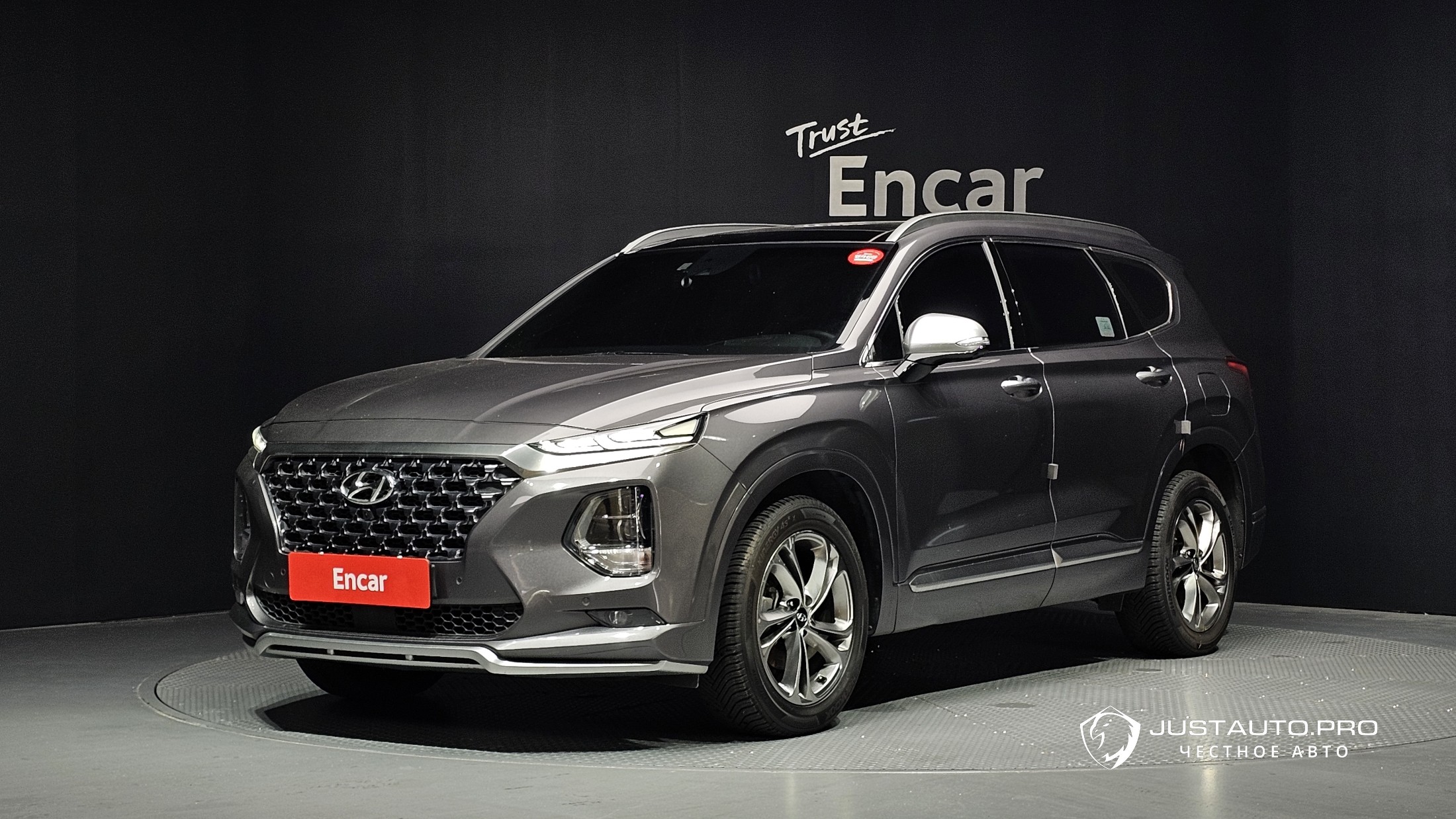 Автомобиль Hyundai Santafe