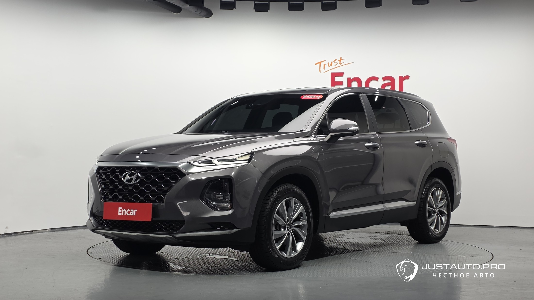 Автомобиль Hyundai Santafe
