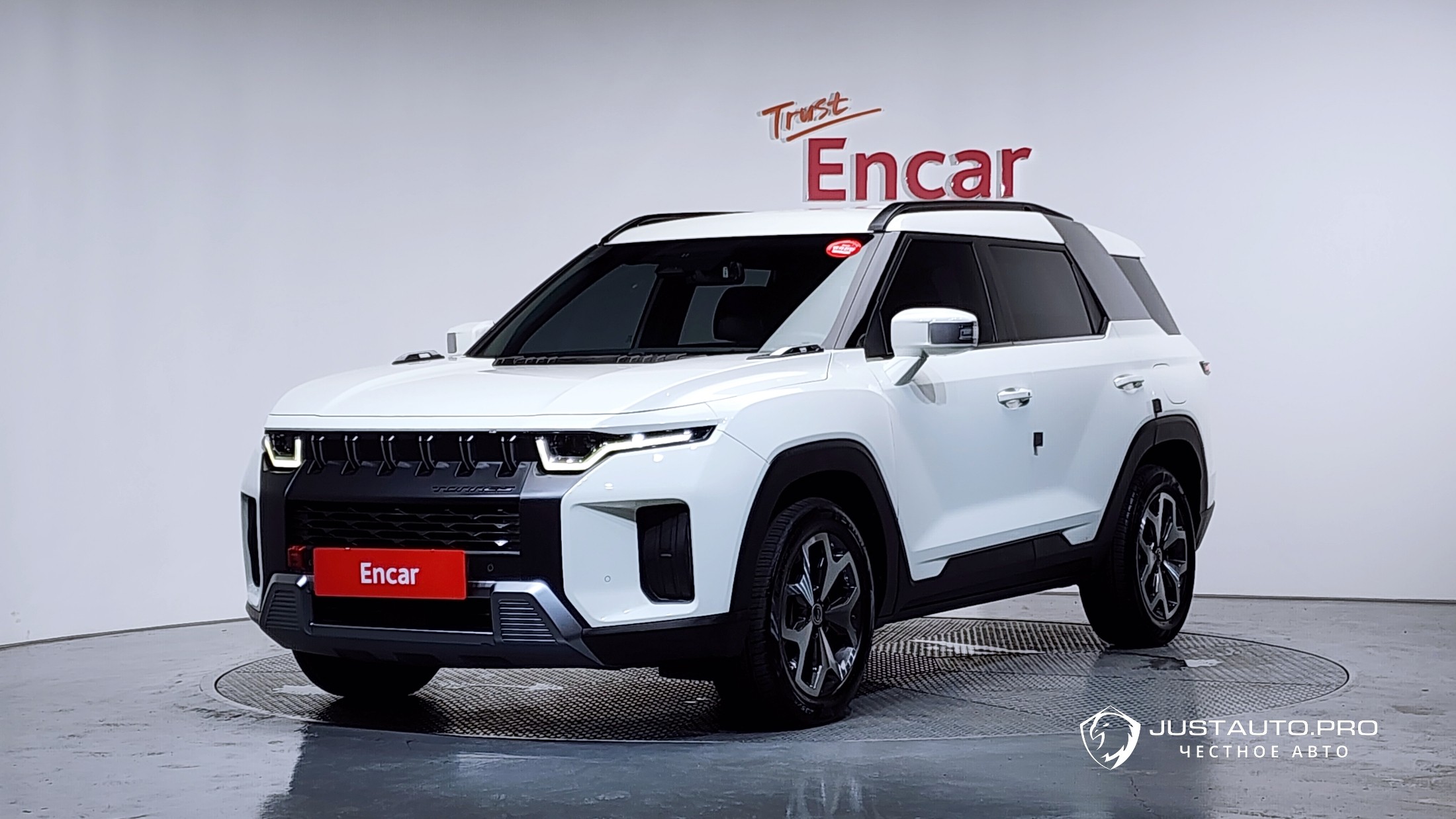 Автомобиль KG_Mobility_Ssangyong Torres
