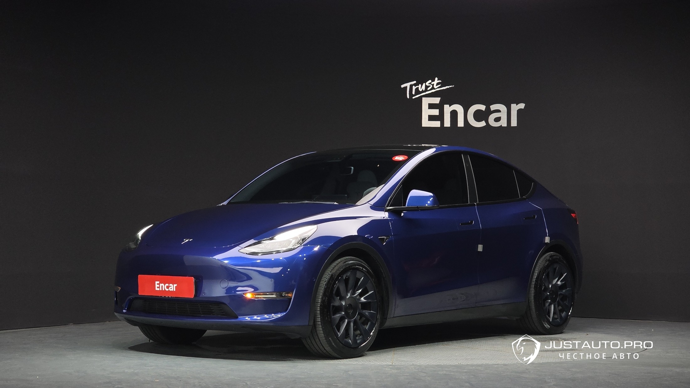 Автомобиль Tesla Model Y