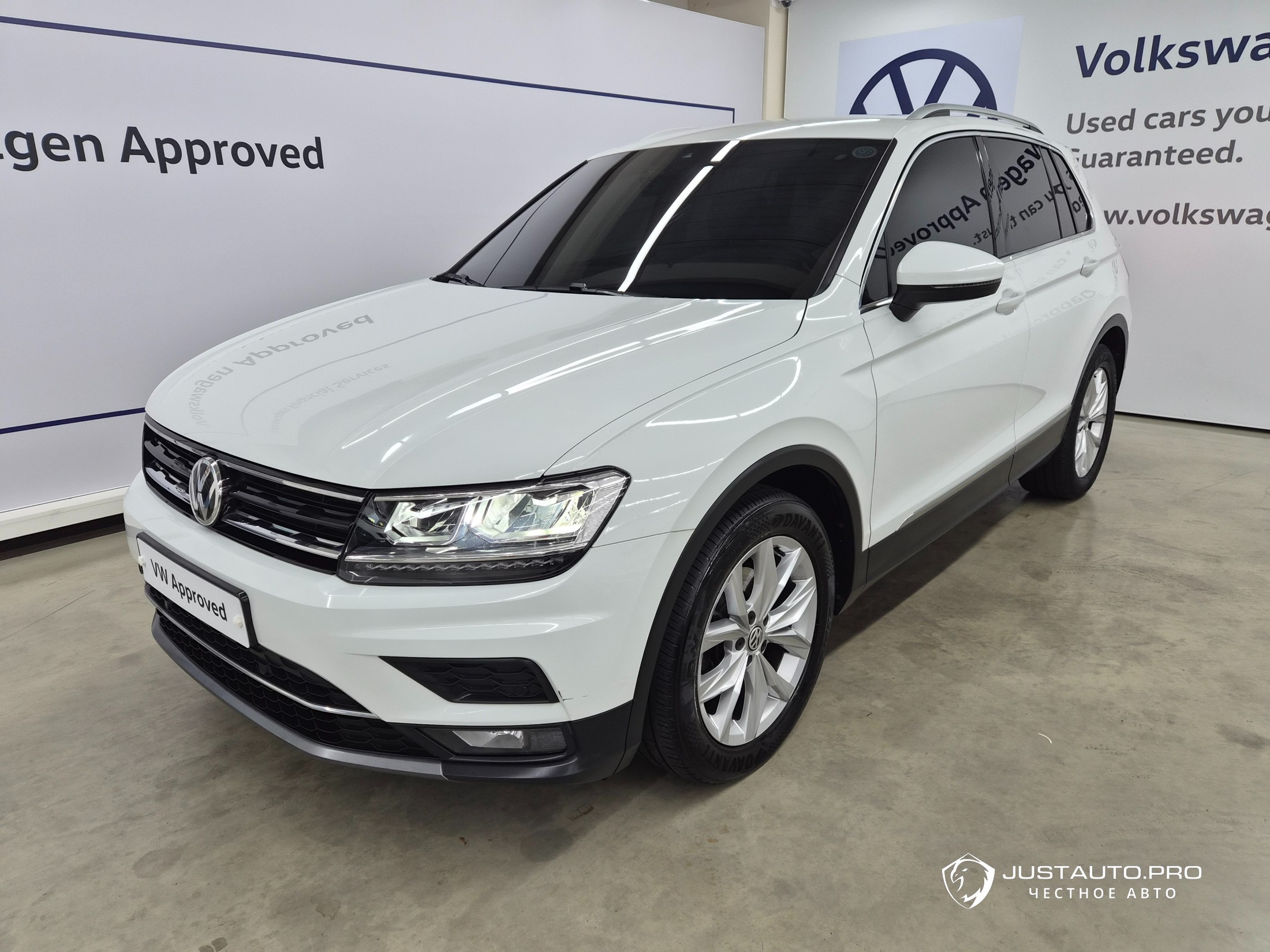 Автомобиль Volkswagen Tiguan