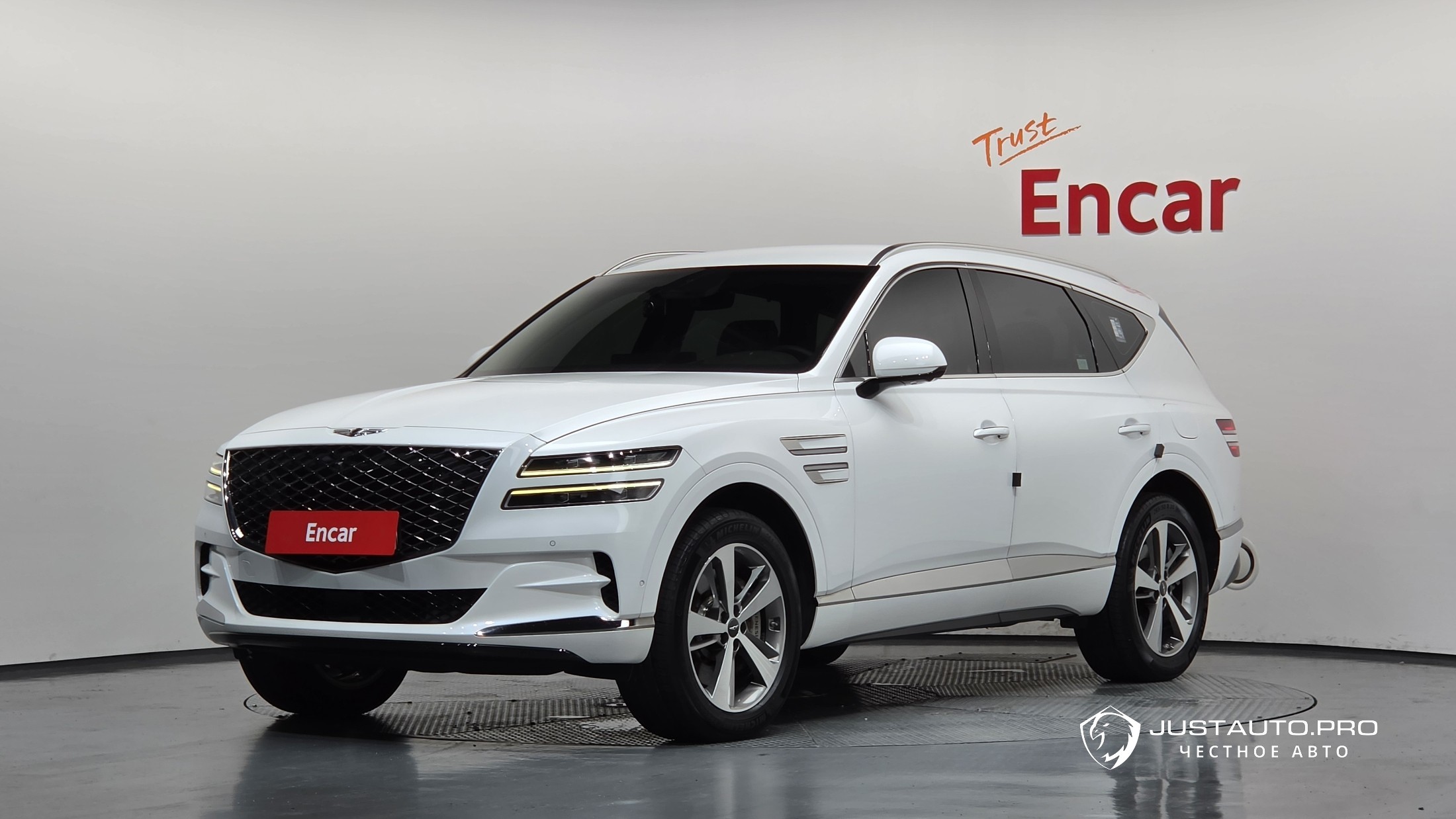 Автомобиль Genesis GV80