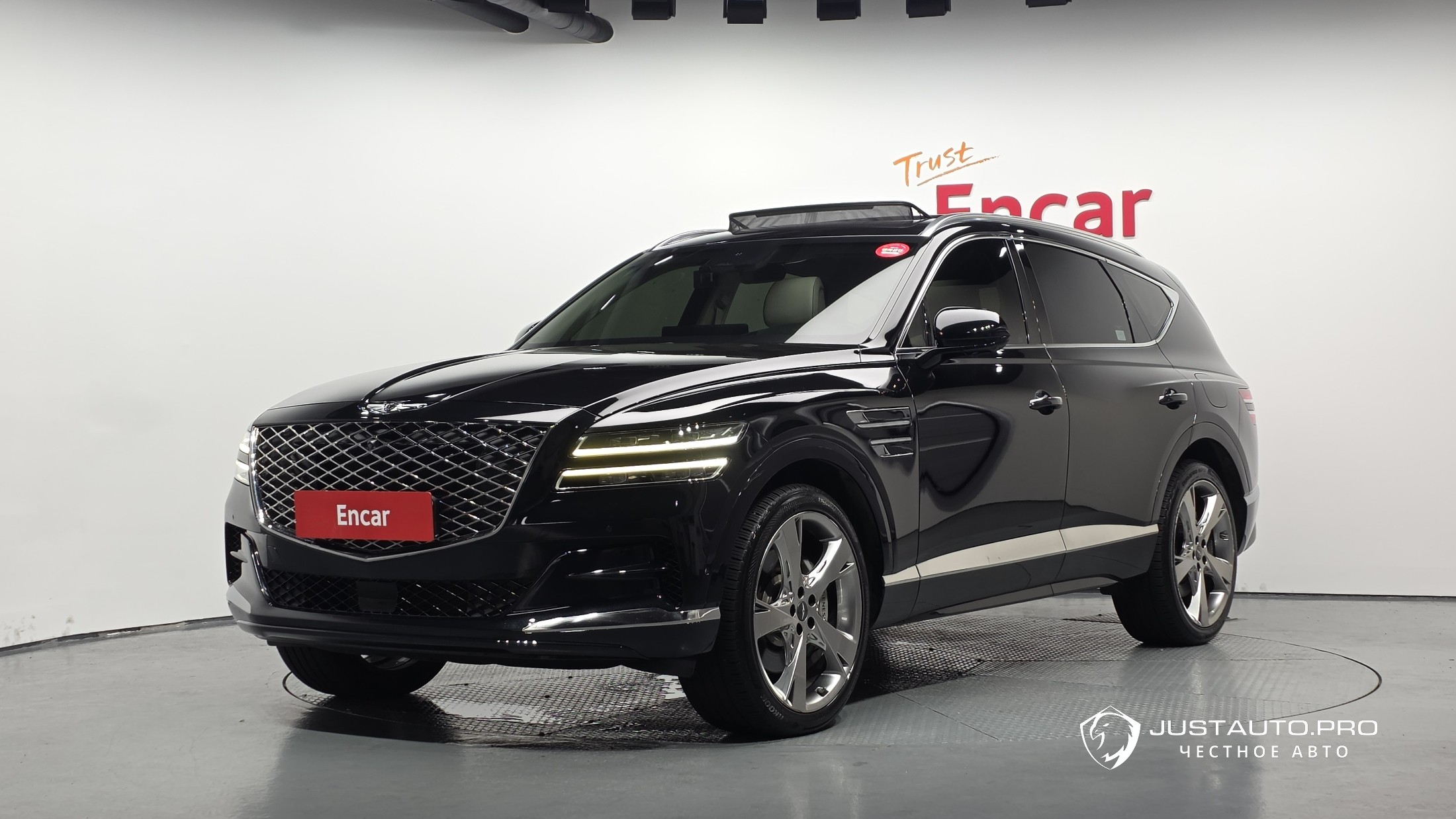Автомобиль Genesis GV80