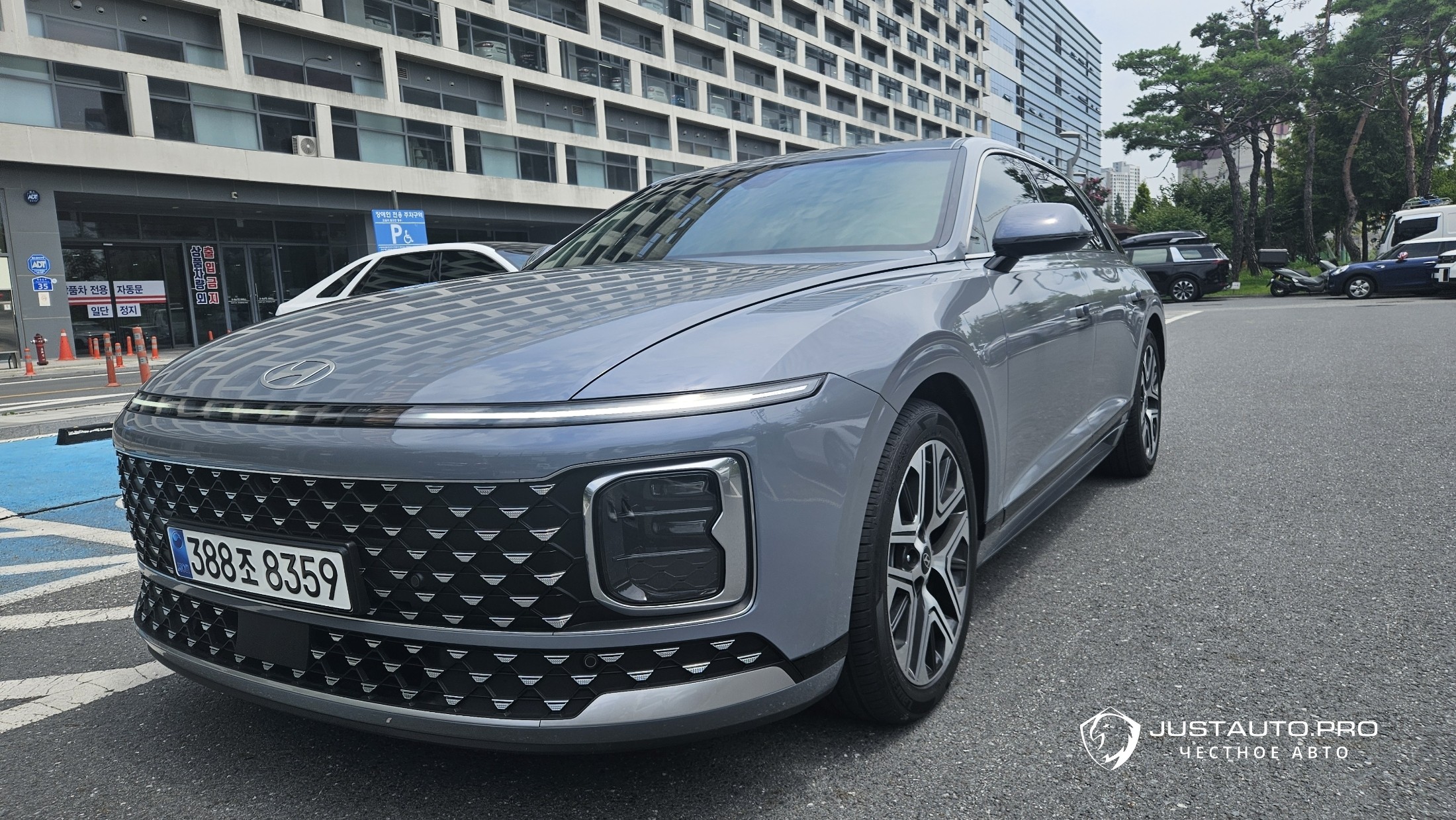 Автомобиль Hyundai Grandeur