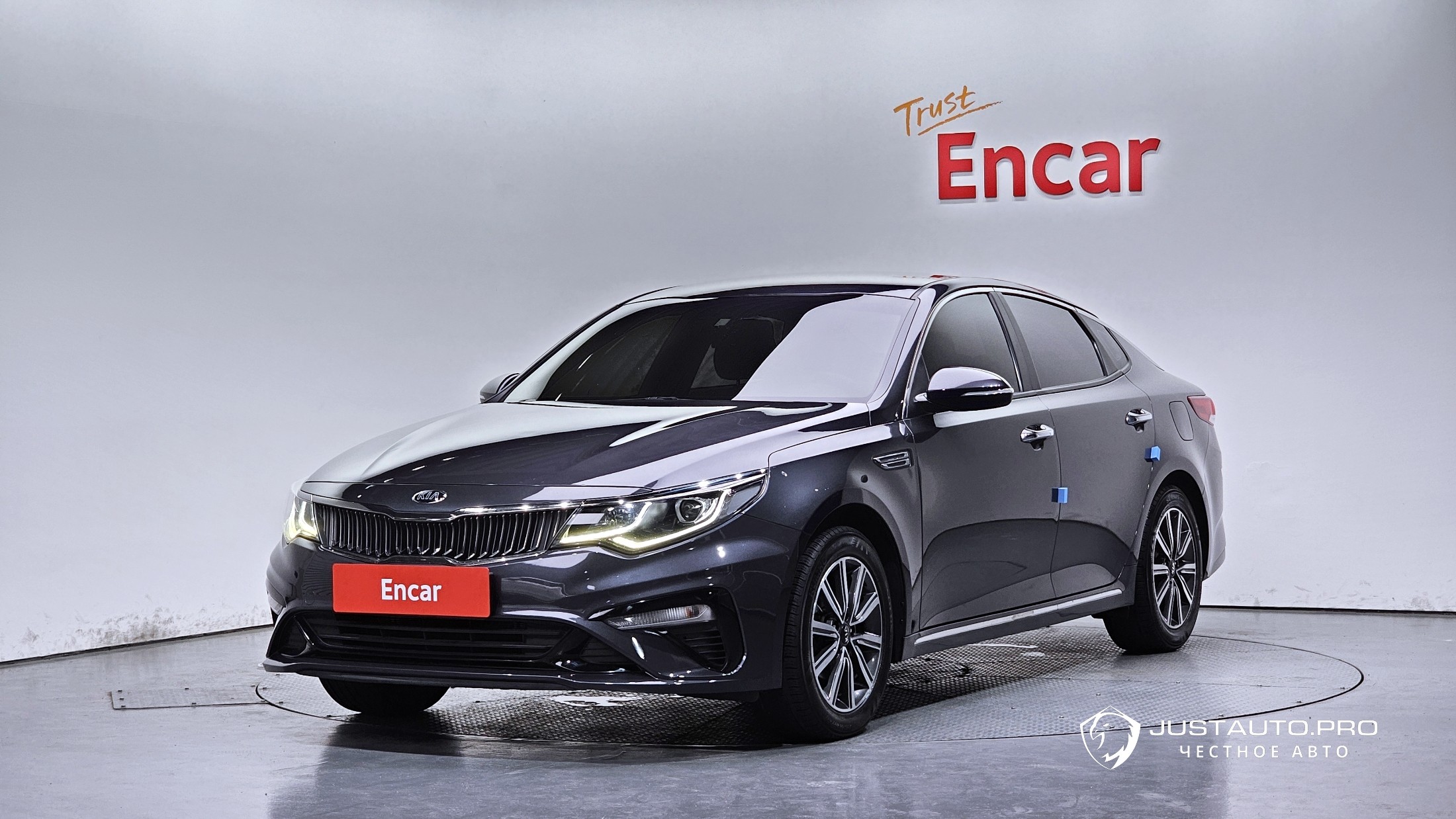 Автомобиль Kia K5