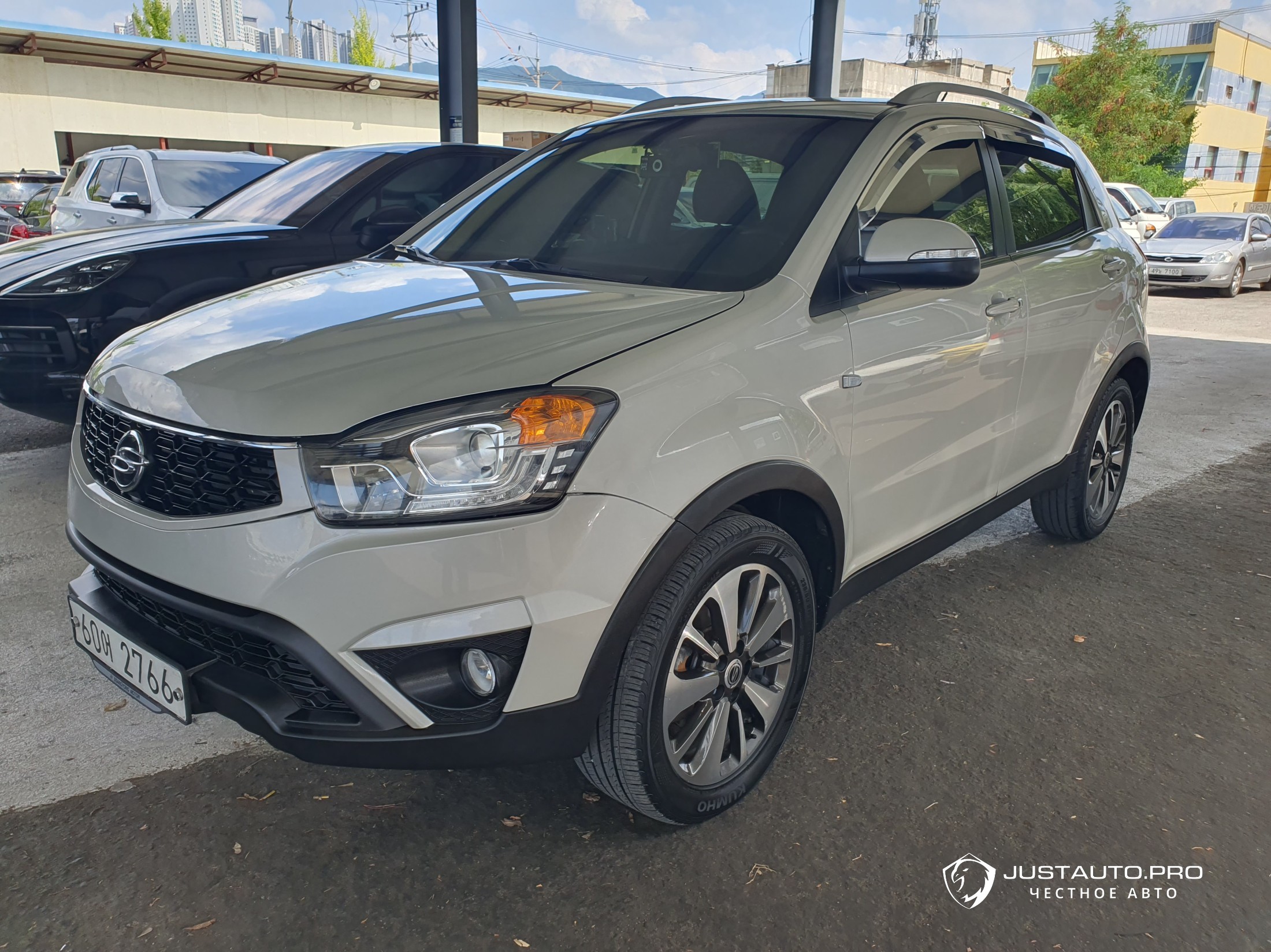 Автомобиль KG_Mobility_Ssangyong KORANDO