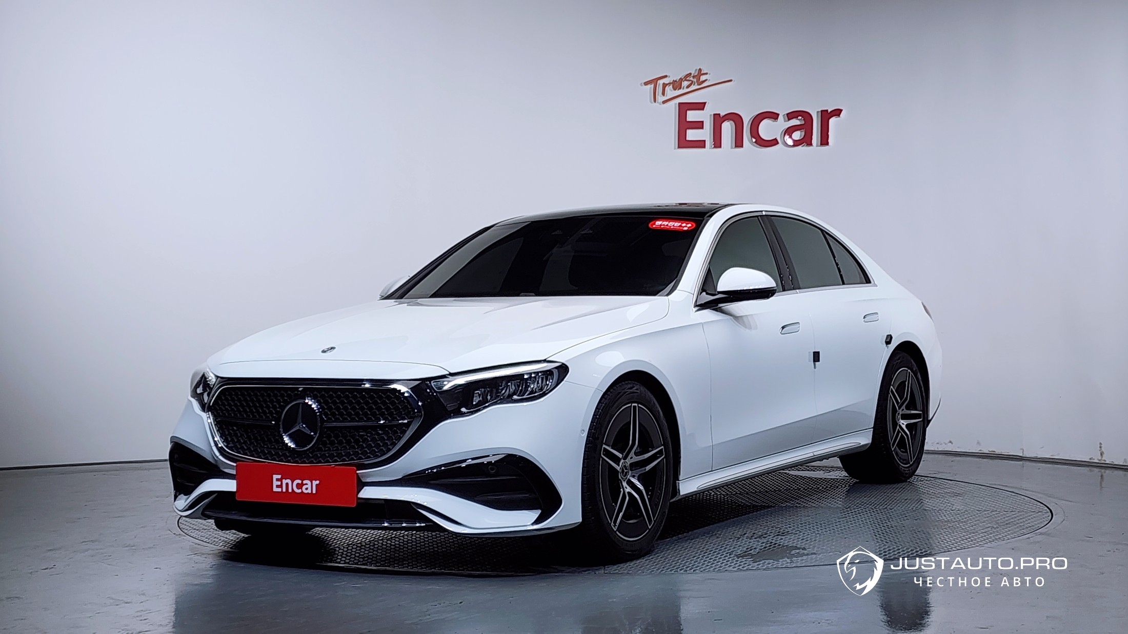 Автомобиль Mercedes-Benz E-Class