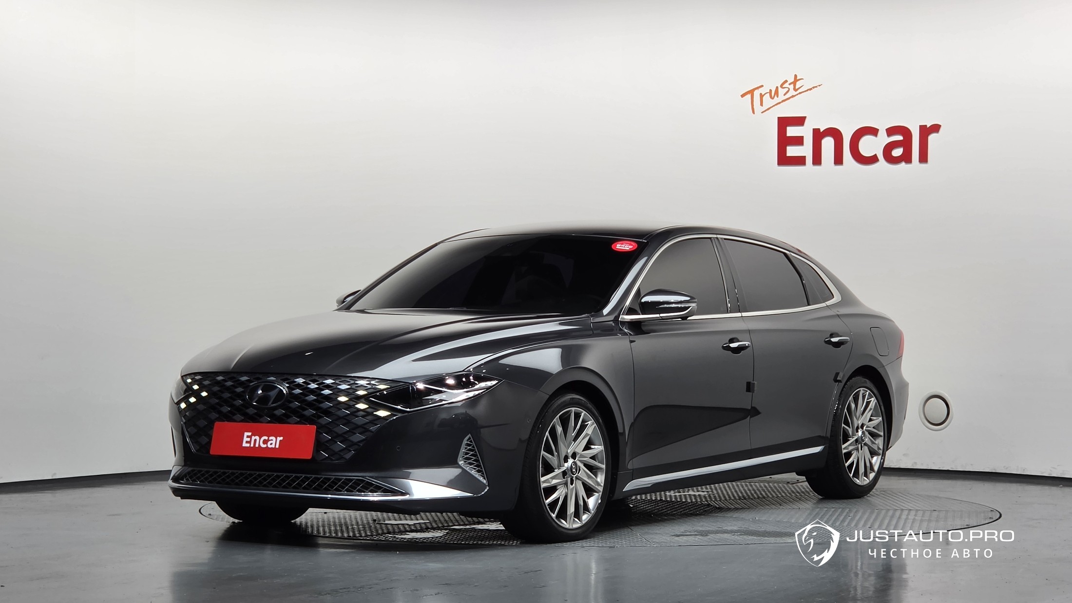 Автомобиль Hyundai Grandeur