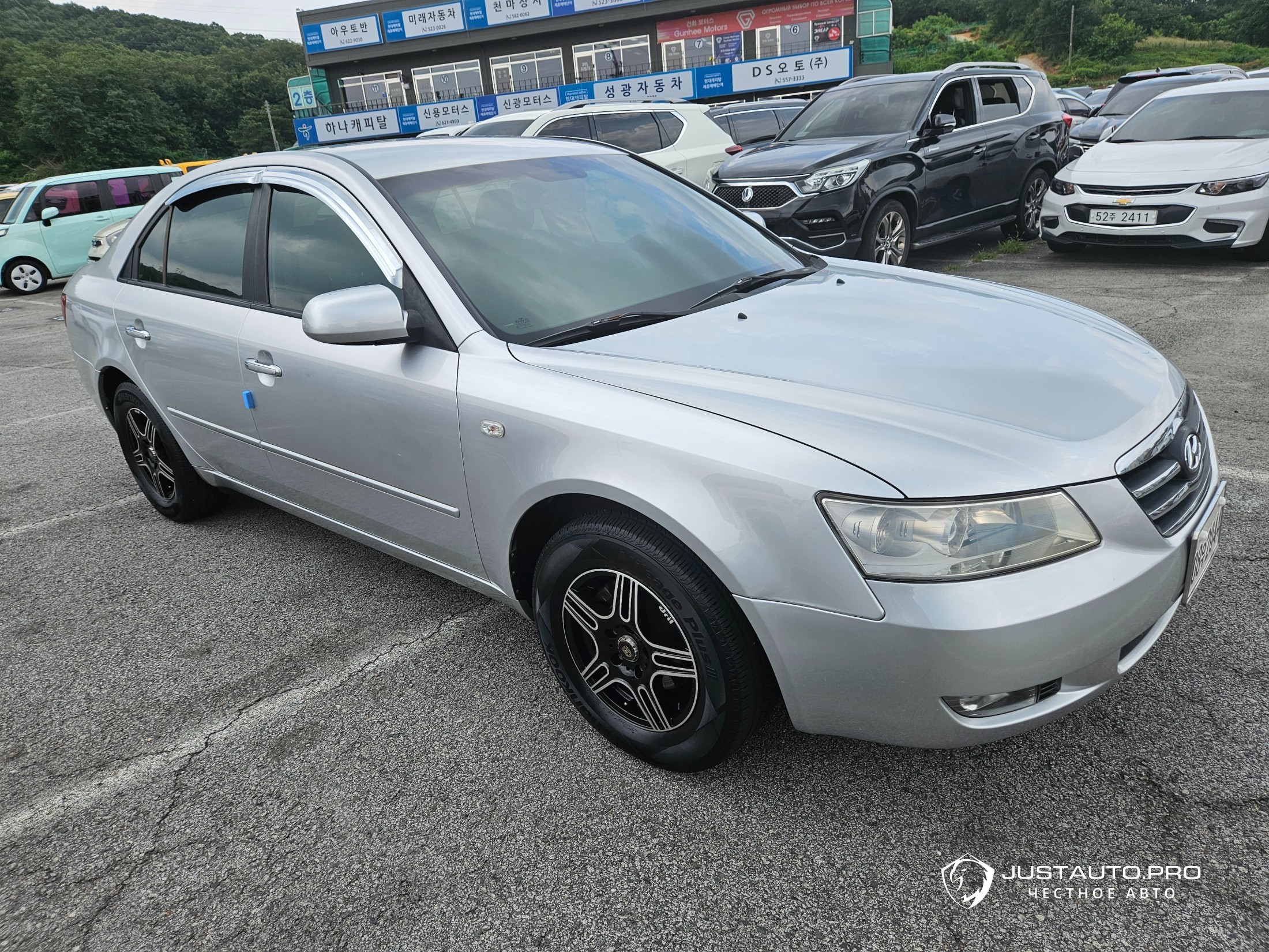 Автомобиль Hyundai Sonata