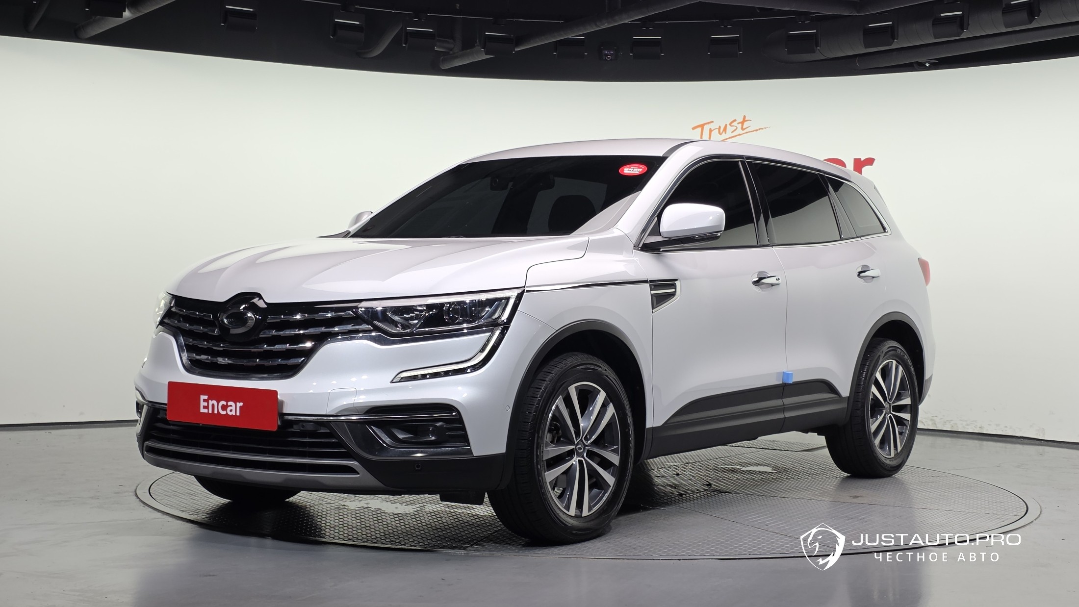Автомобиль Renault-KoreaSamsung QM6