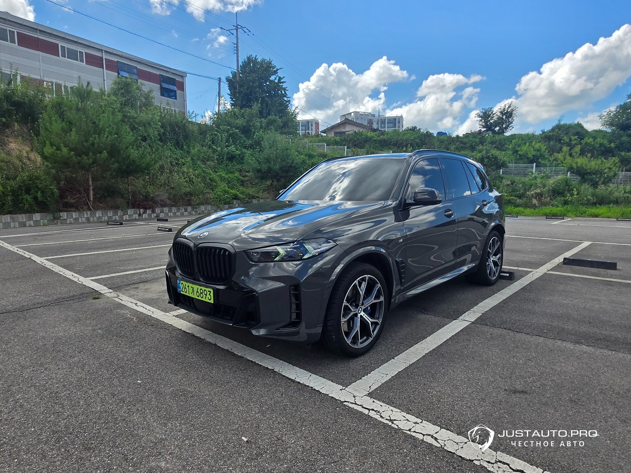 Автомобиль BMW X5