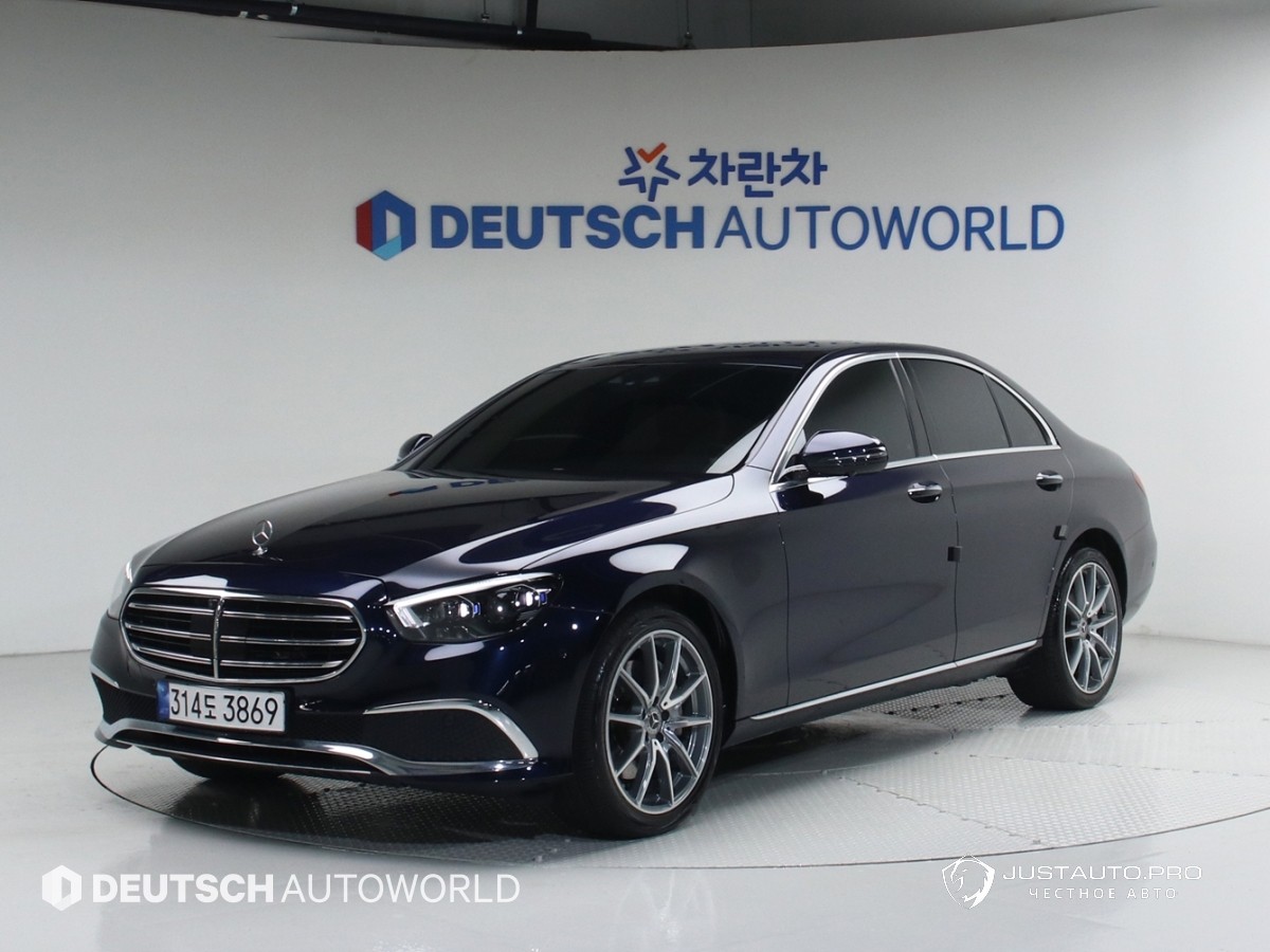 Автомобиль Mercedes-Benz E-Class