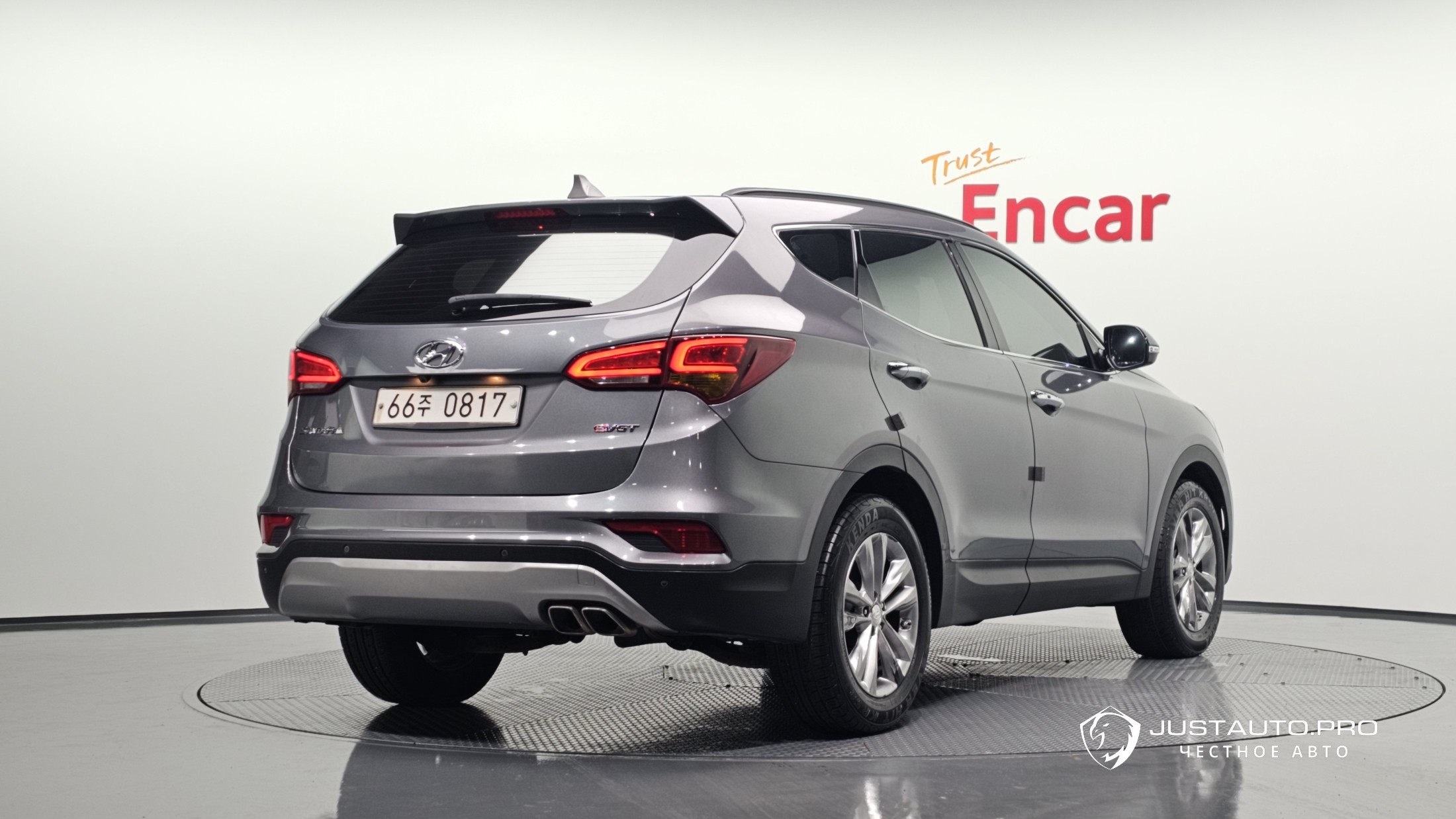 Автомобиль Hyundai Santafe