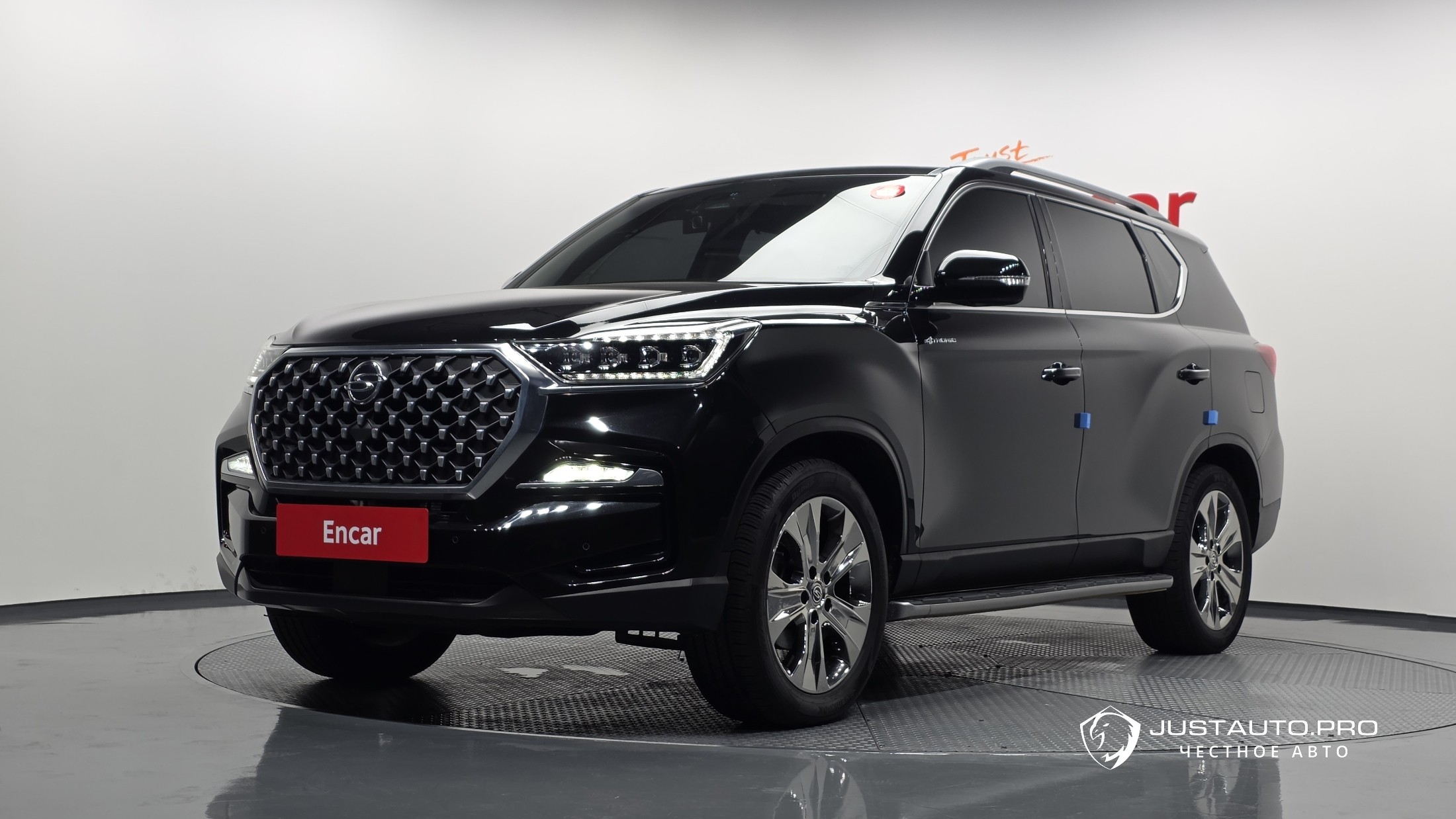 Автомобиль KG_Mobility_Ssangyong Rexton