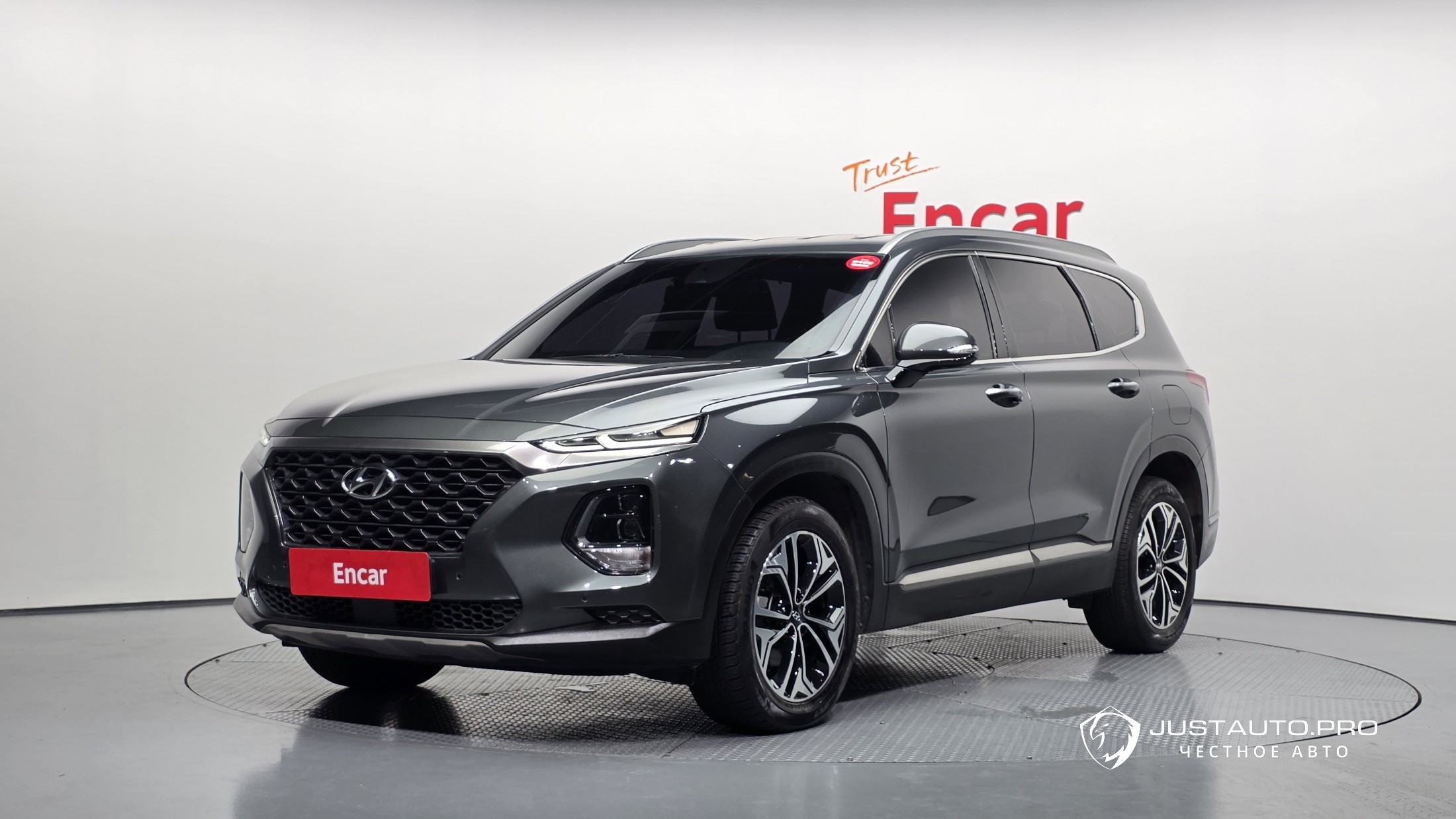 Автомобиль Hyundai Santafe