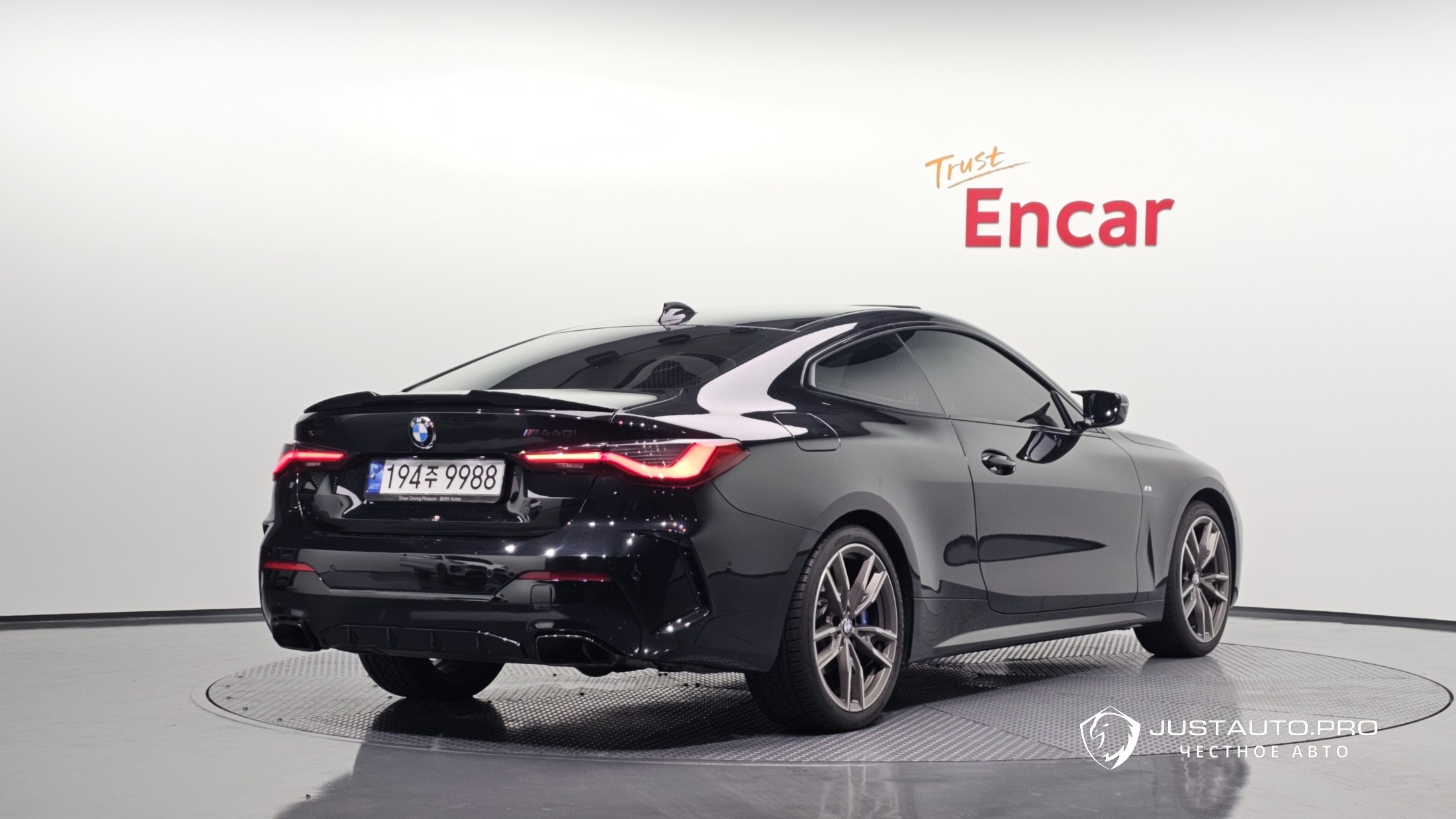 Автомобиль BMW 4-Series