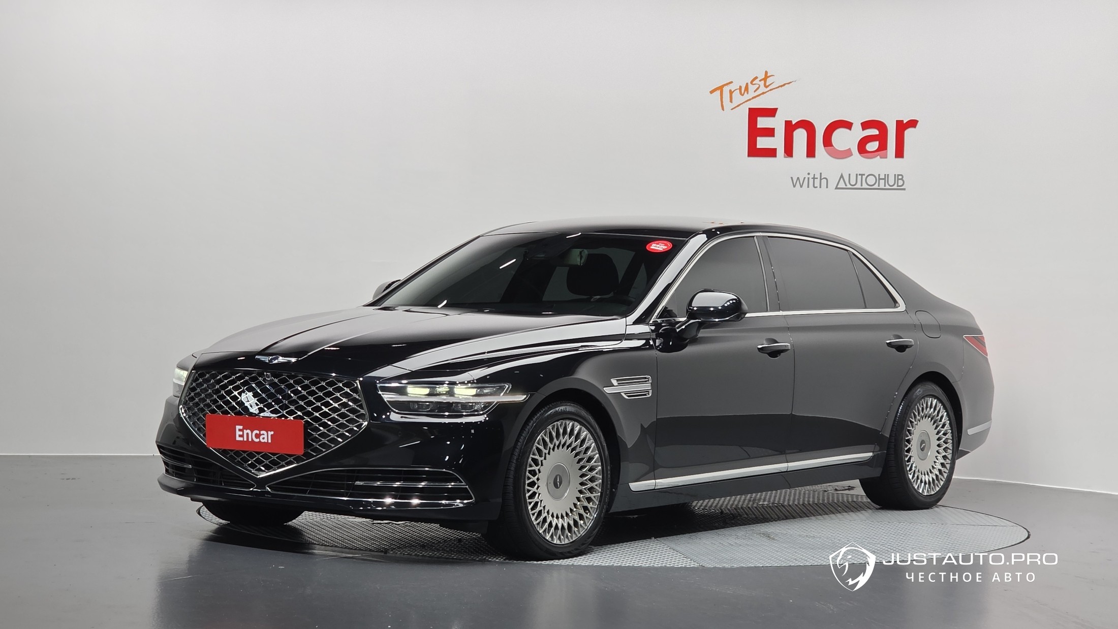 Автомобиль Genesis G90